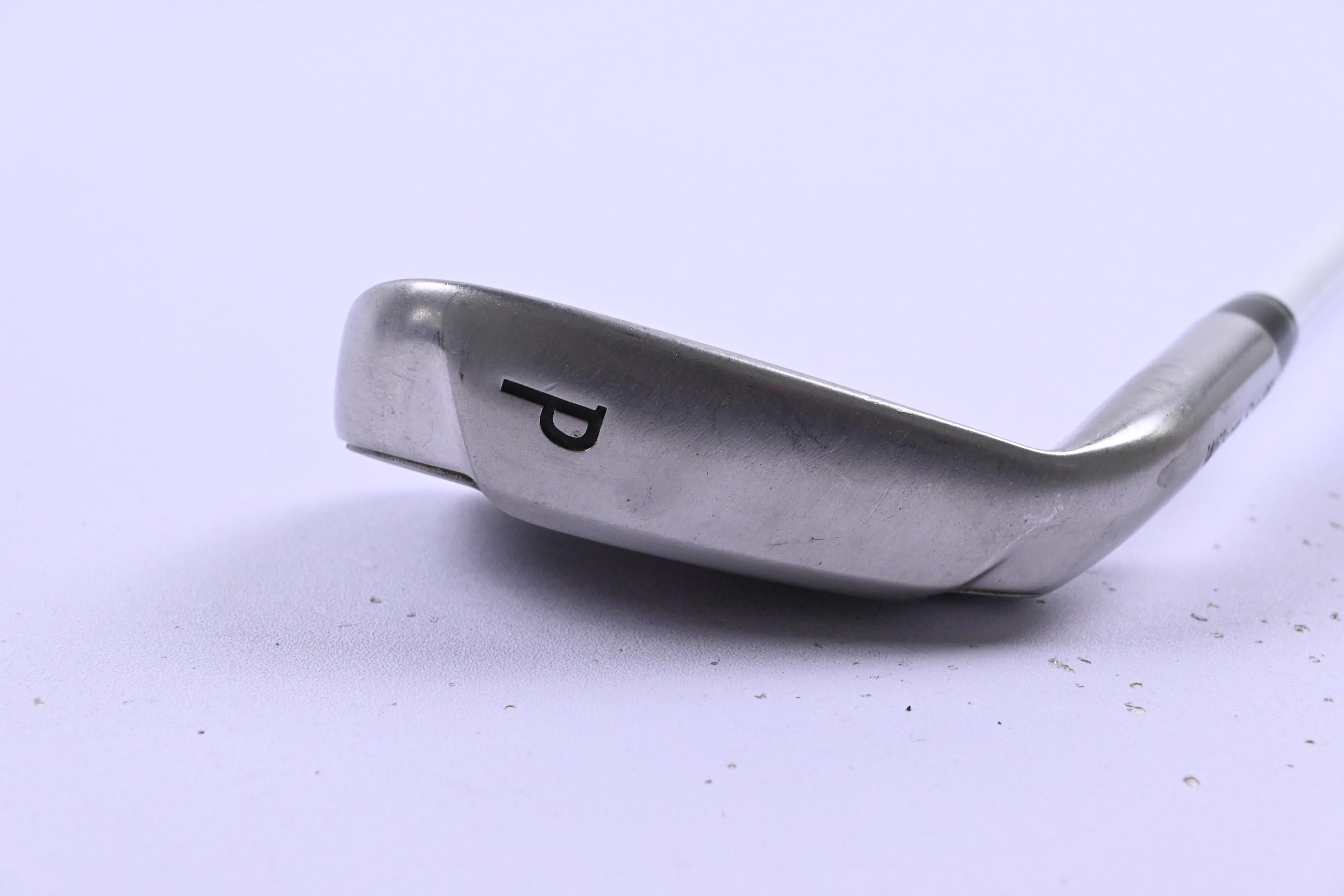 Wilson D100 Pitching Wedge / 43 Degree / Senior Flex Matrix Studio 6.1 Shaft