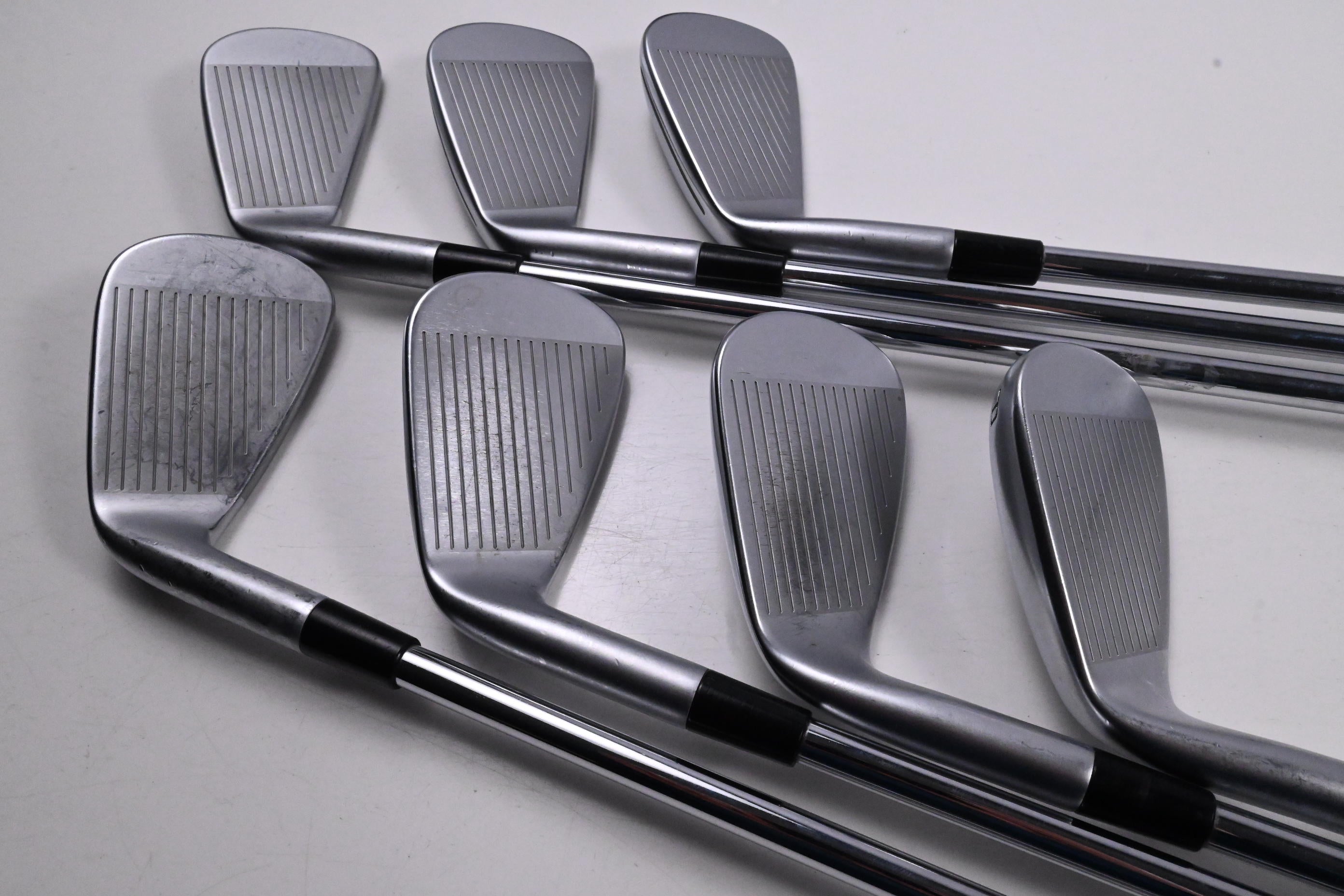 Taylormade P790 2023 Irons / 5-PW+GW / Regular Flex Dynamic Gold 95 R300 Shafts