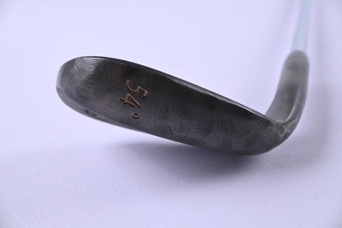 Yururi Gekku Sand Wedge / 54 Degree / Stiff Flex Dynamic Gold S200 Shaft