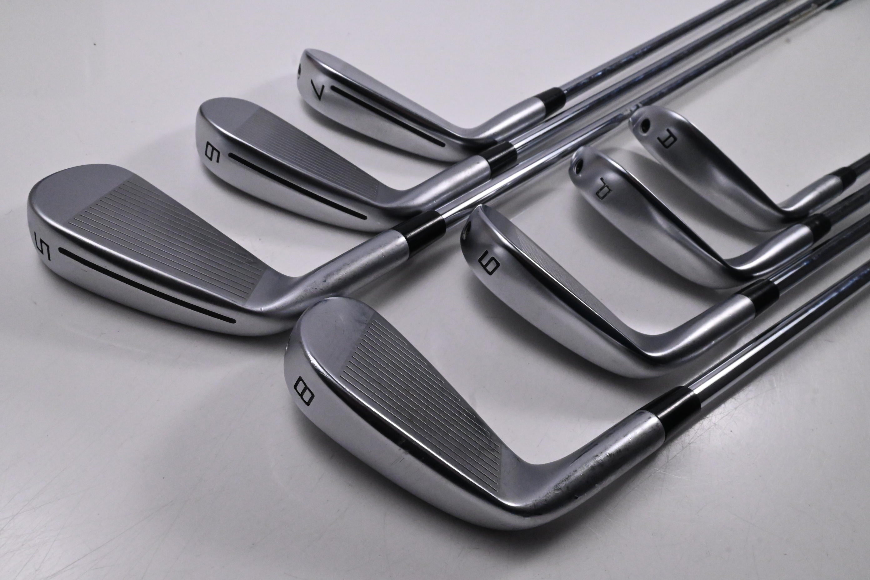 Taylormade P790 2023 Irons / 5-PW+GW / Regular Flex Dynamic Gold 95 R300 Shafts