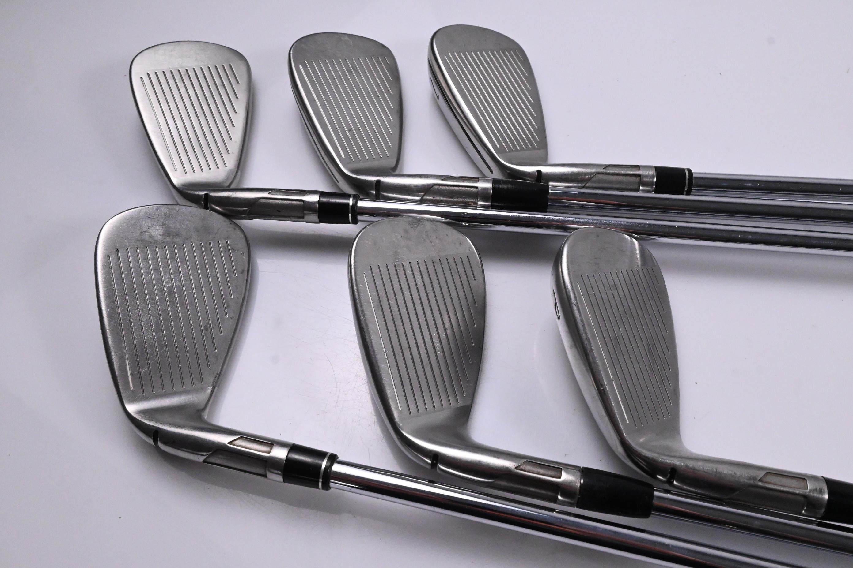 Taylormade SIM2 Max Irons / 5-PW / Stiff Flex Elevate 95 Shafts
