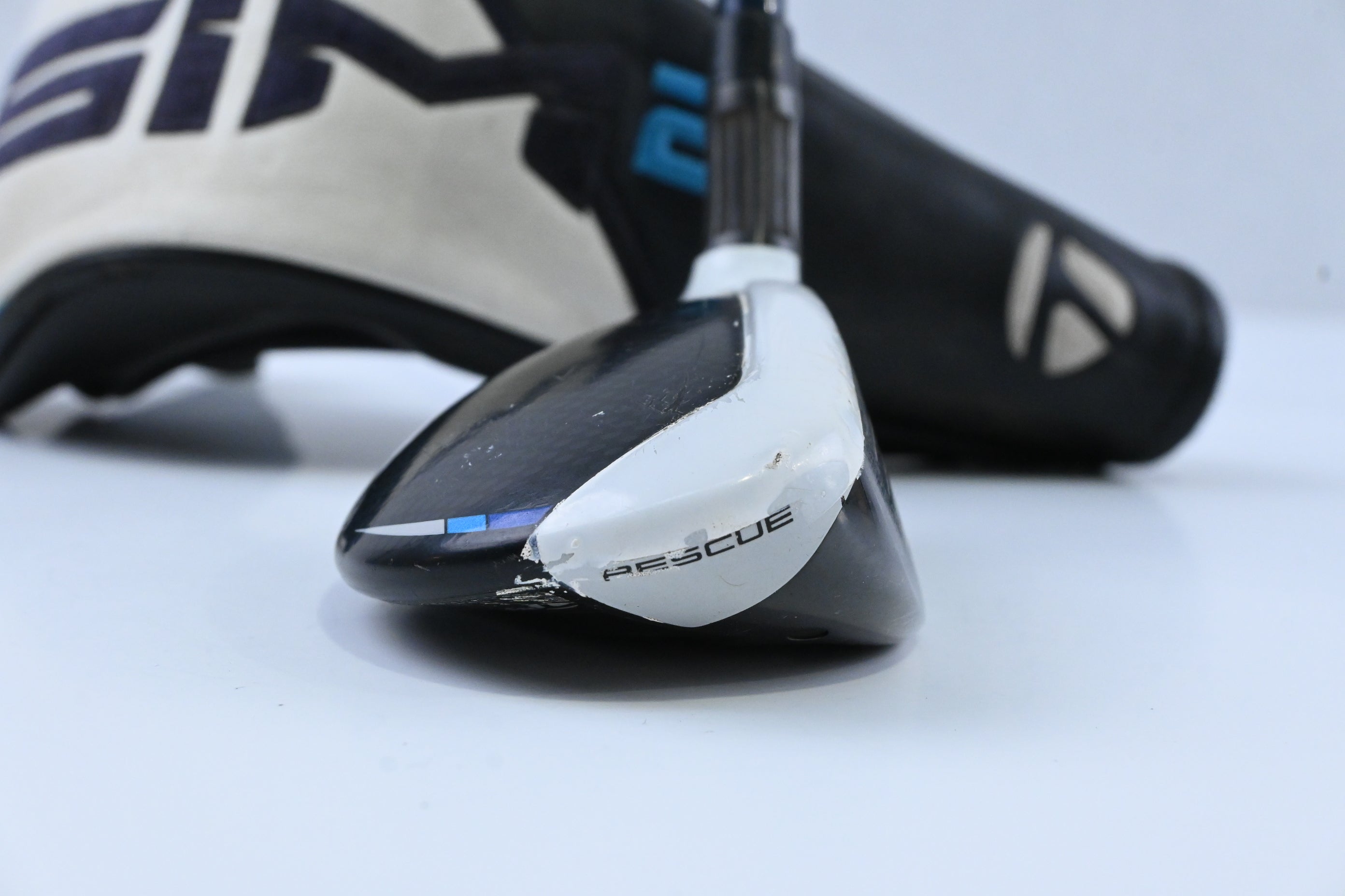 Taylormade SIM2 Max #3 Hybrid / 19 Degree / Stiff Flex Fujikura Ventus Blue 7
