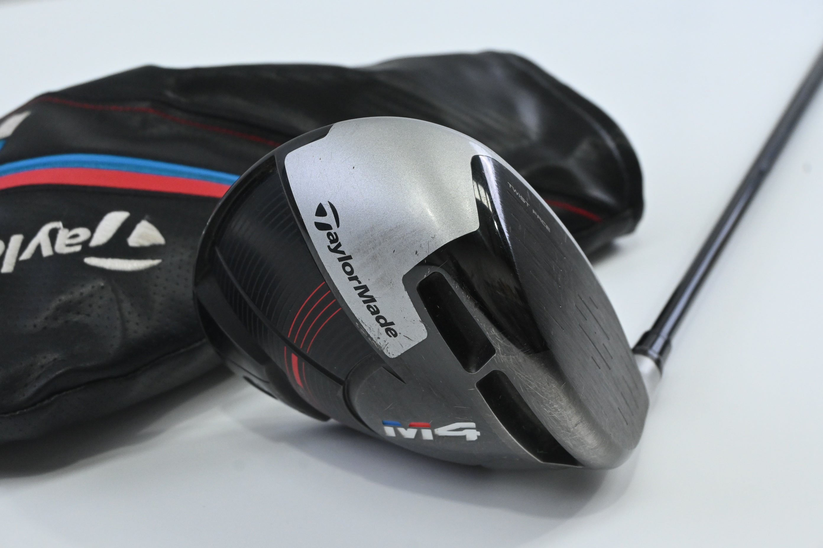 Taylormade M4 Driver / 10.5 Degree / Regular Flex HZRDUS Smoke Black RDX 60