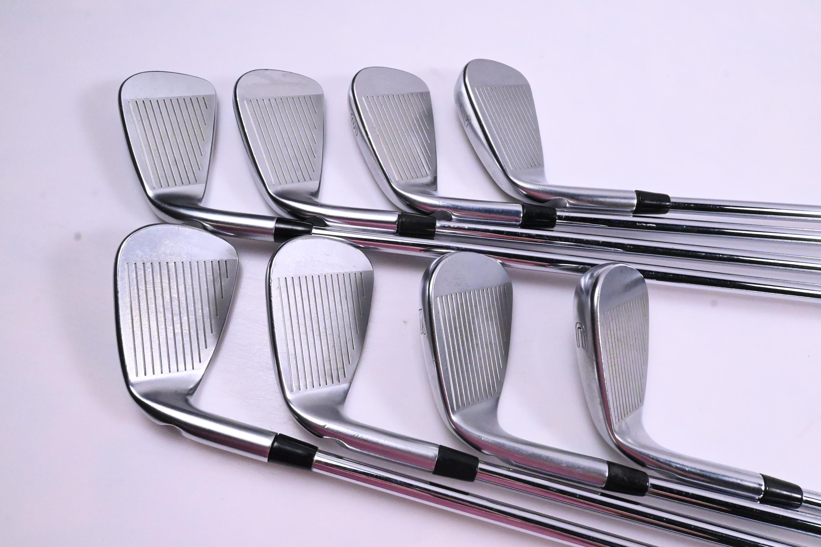 Ping i210 Irons / 4-PW+GW / White Dot / Stiff Flex Ping AWT 2.0 Shafts