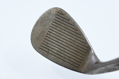 Wilson Staff Model Sand Wedge / 56 Degree / Stiff Flex Dynamic Gold S400