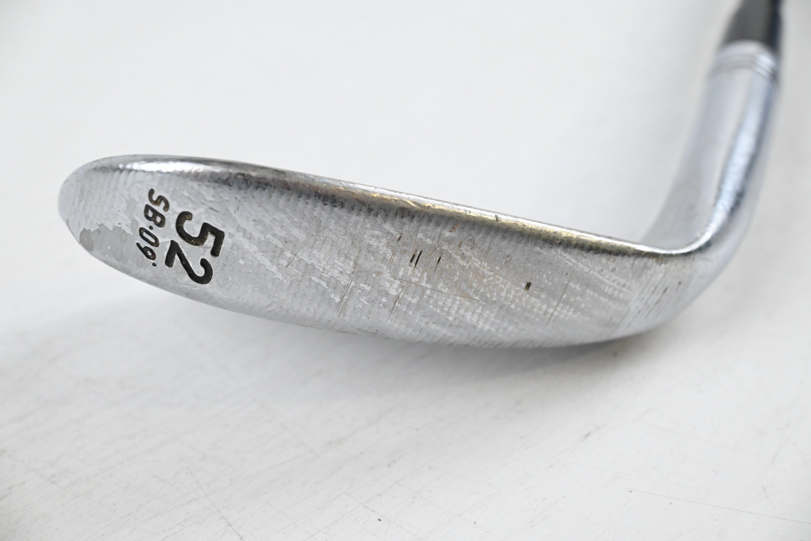 Taylormade Milled Grind 3 Chrome Gap Wedge / 52 Degree / Senior Flex MMT Black