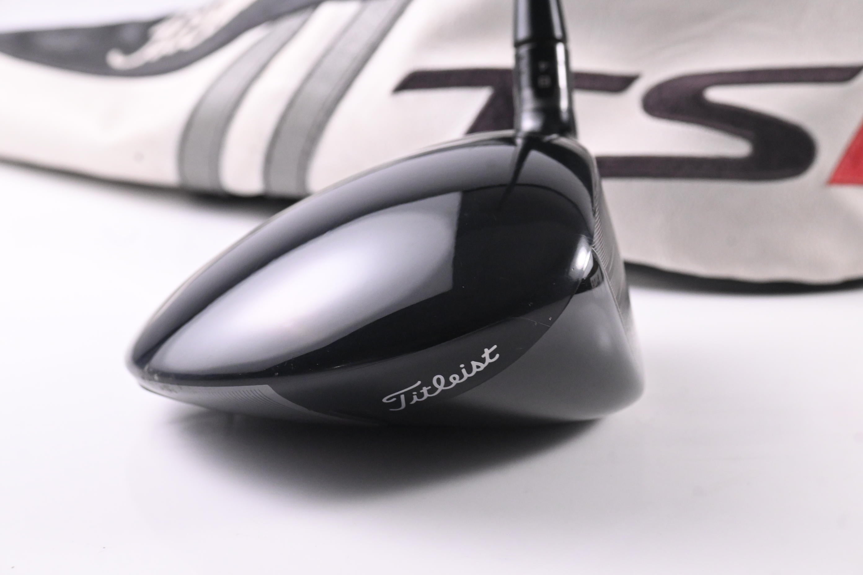 Titleist TSi2 Driver / 10 Degree / Regular Flex HZRDUS Smoke RDX Black 60 Shaft