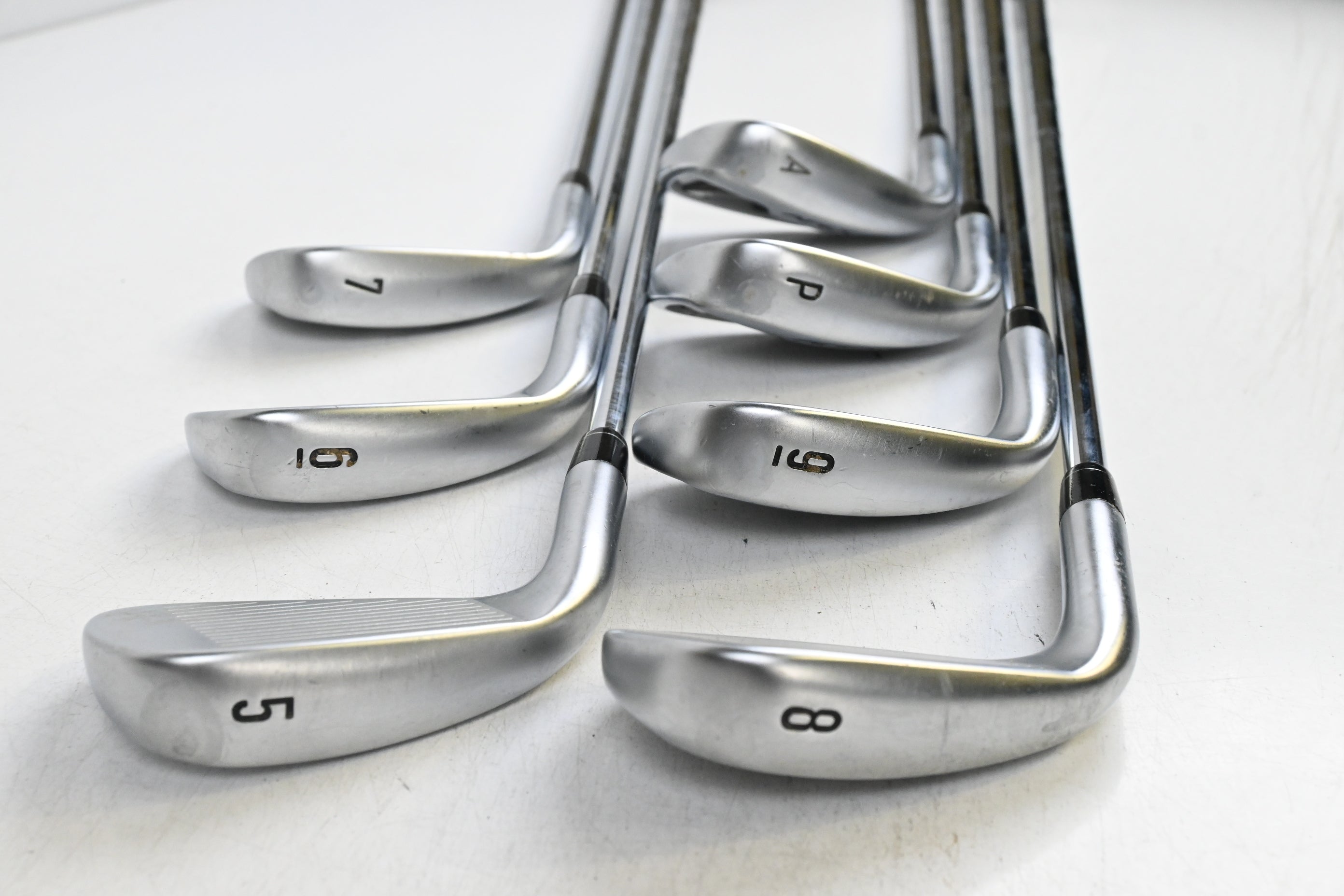 Callaway Apex 21 Irons / 5-PW+GW / Regular Flex Elevate MPH 85 Shafts