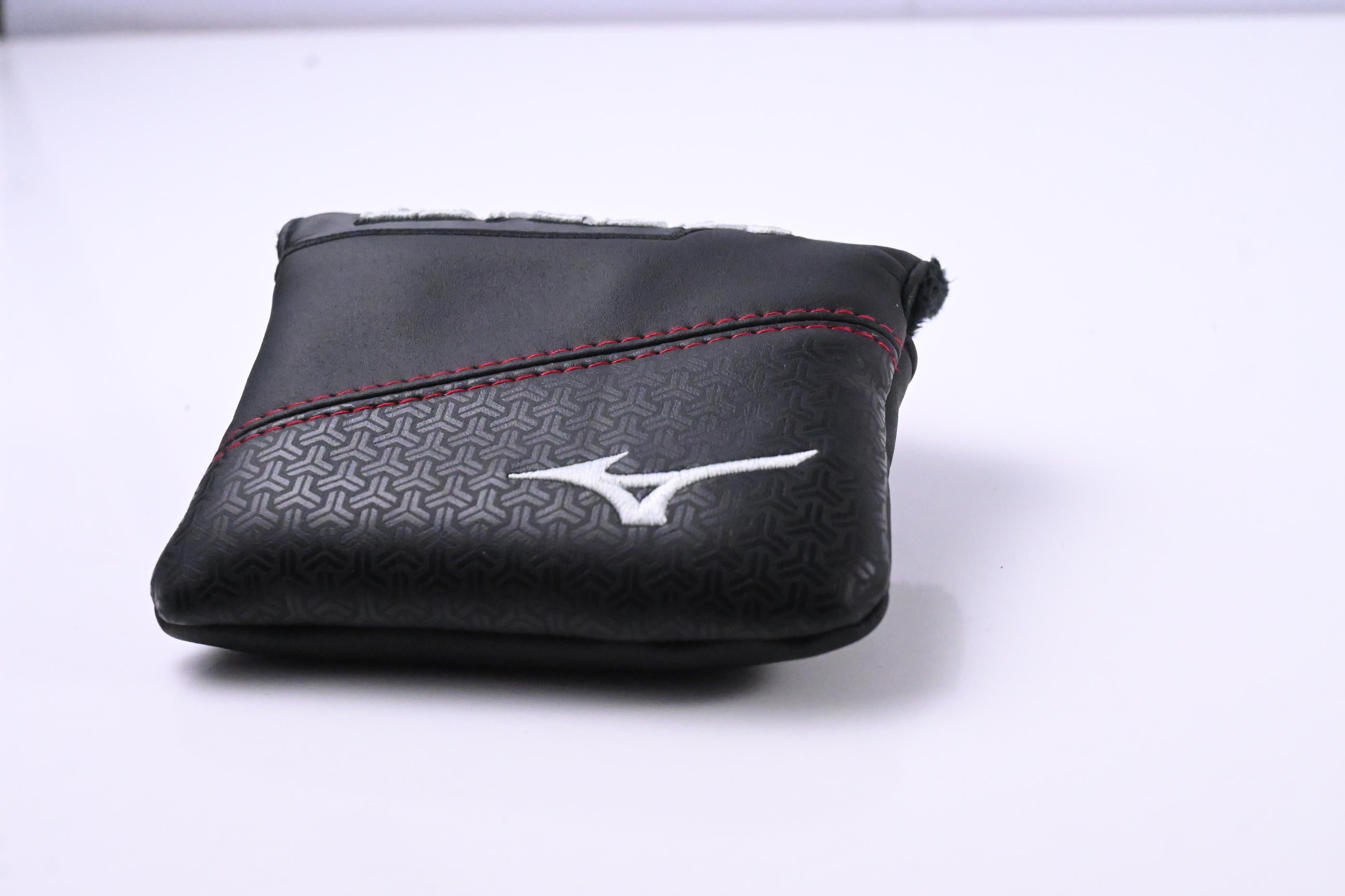 Mizuno M.Craft City Series Magoya Putter / 34 Inch