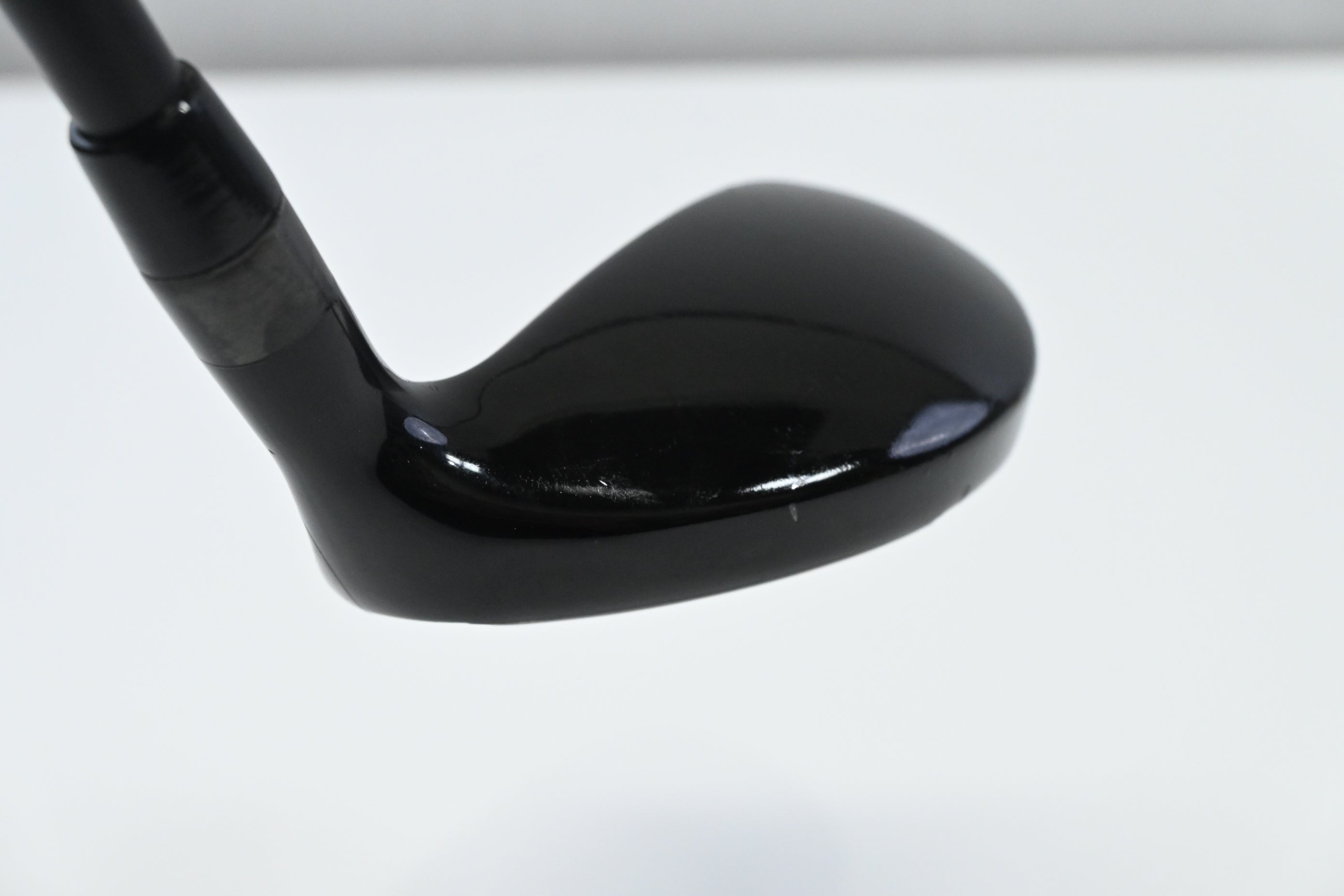 Eleven Pitching Wedge / 43 Degree / Regular Flex KBS TGI 70 Shaft