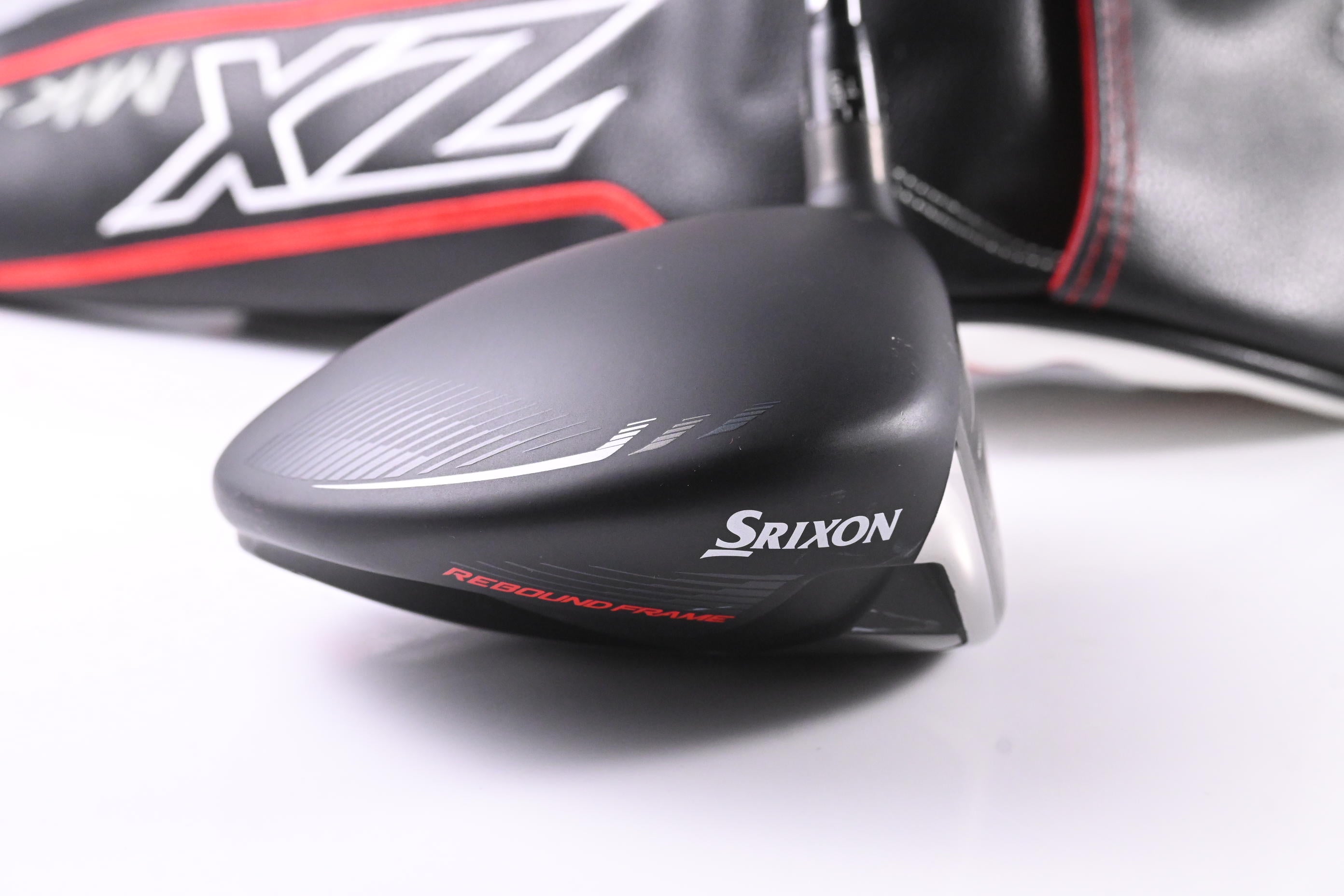 Srixon ZX5 Mk II LS 2023 Driver / 8.5 Degree / X-Flex HZRDUS Black Gen 4 70