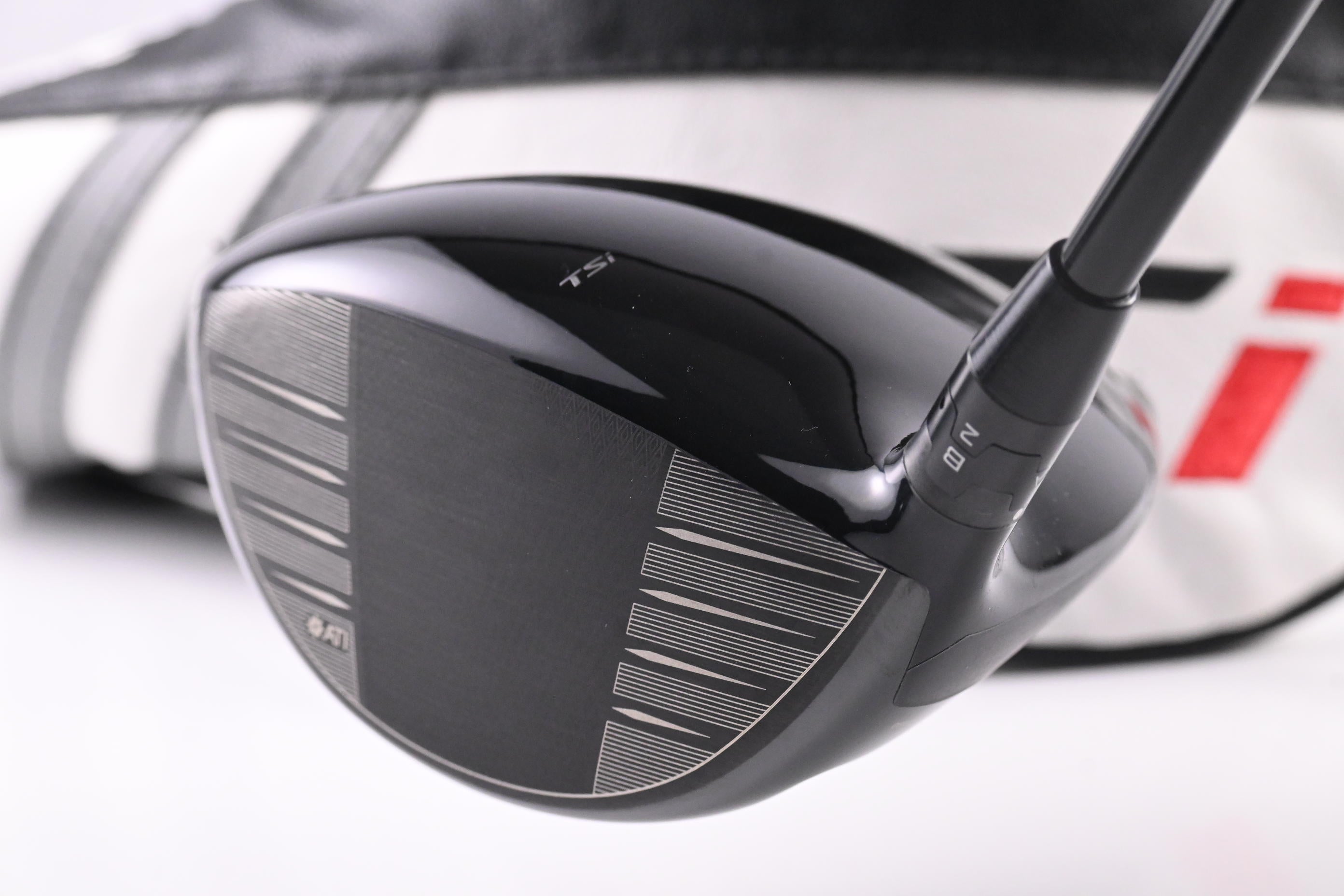 Titleist TSi2 Driver / 10 Degree / Stiff Flex Tensei AV White 65 Shaft