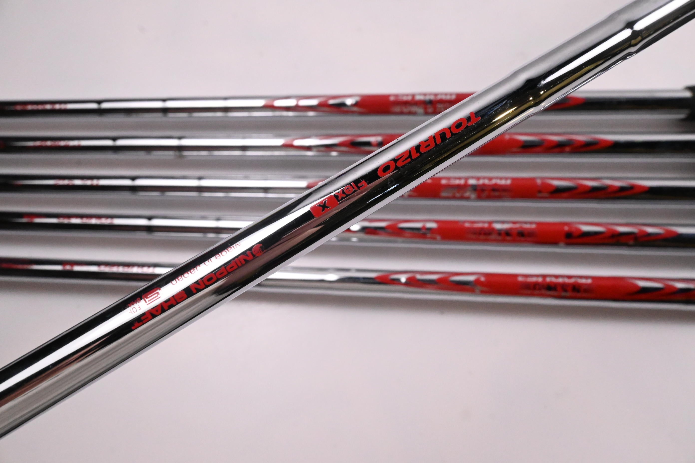 Mizuno Pro 221 Irons / 5-PW / X-Flex N.S.Pro Modus³ Tour 120 Shafts
