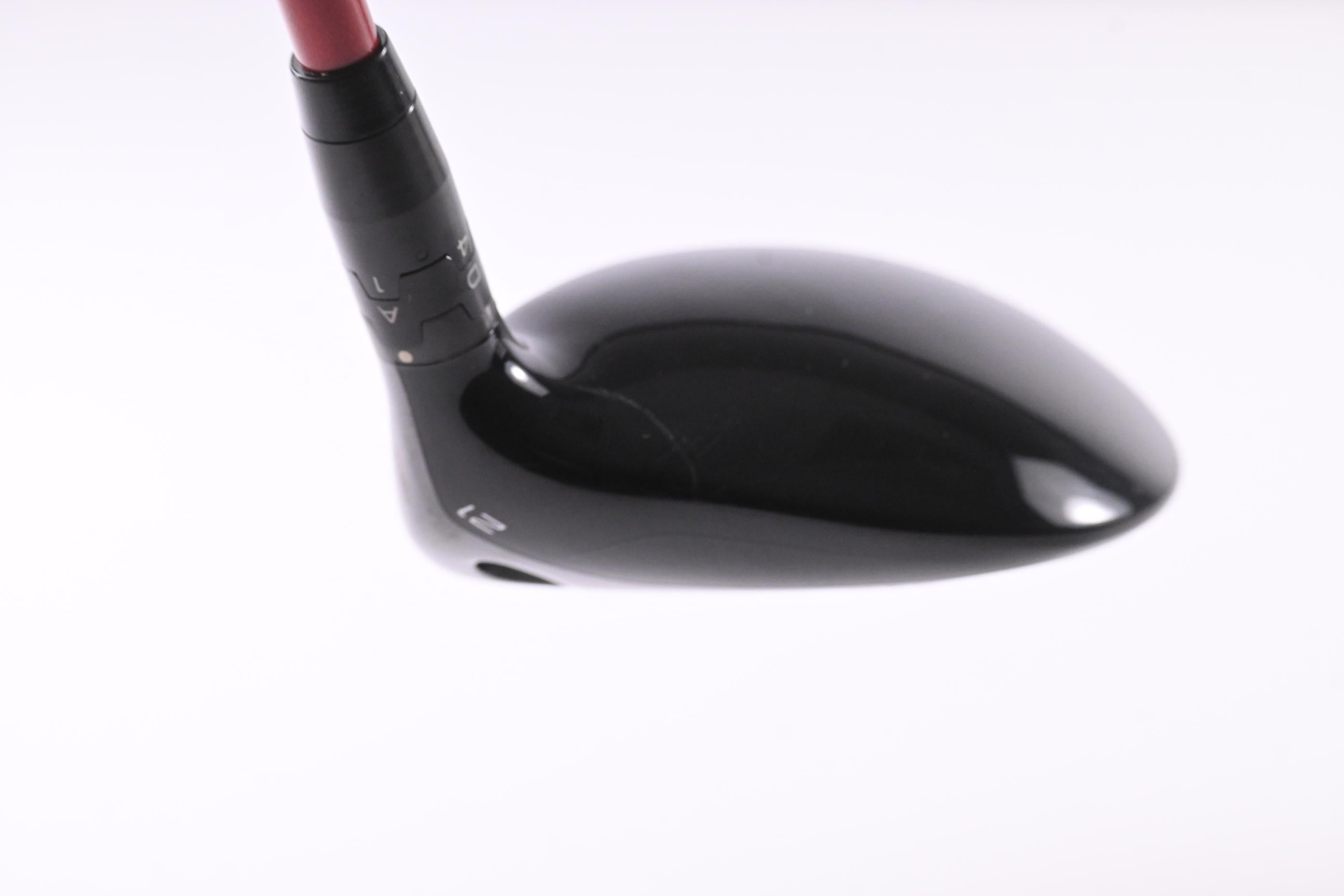 Titleist GT2 #7 Wood / 21 Degree / Regular Flex Project X Denali Red 60 Shaft