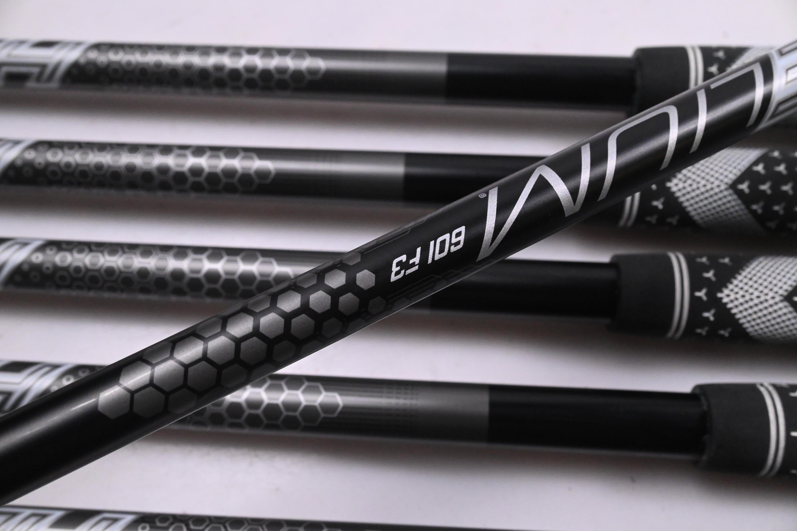 Cleveland Halo XL Full Face Irons / 5-PW+GW / Regular Flex UST Helium Nanocore