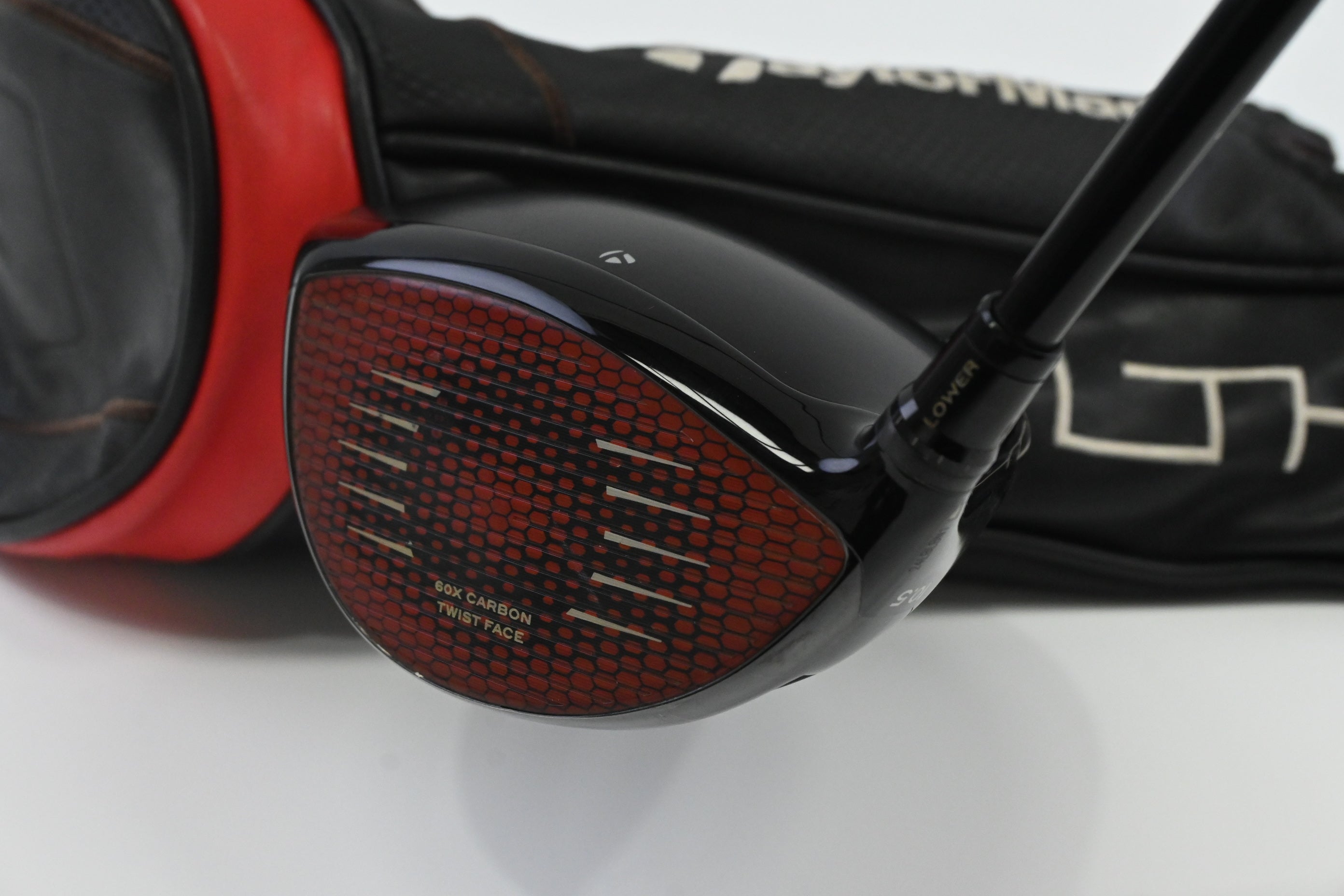 Taylormade Stealth Driver / 10.5 Degree / Stiff Flex HZRDUS Smoke Red RDX 75