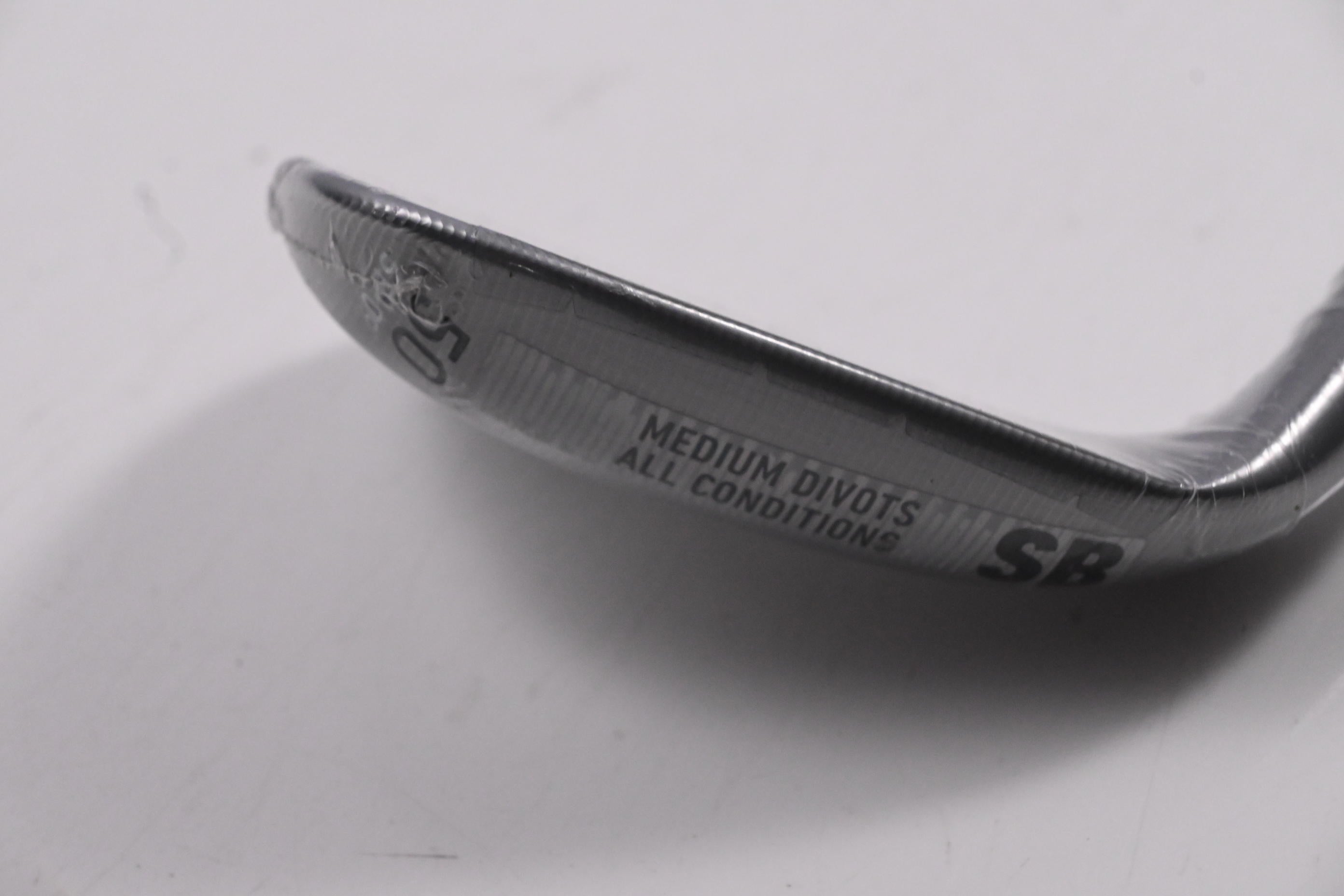 Taylormade Milled Grind 5 Gap Wedge / 50 Degree / Wedge Flex Dynamic Gold 115