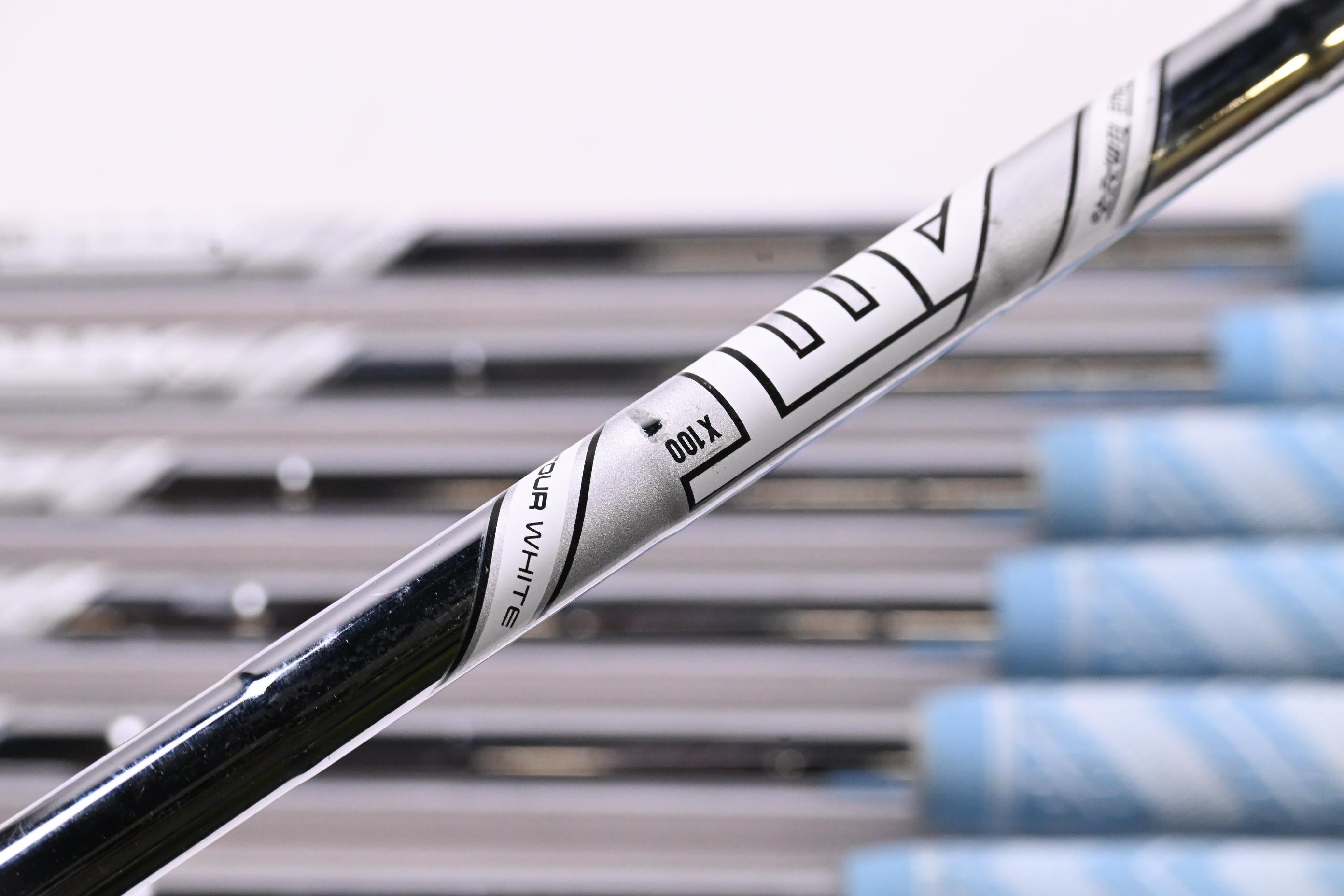 Left Hand Cobra King Tour 2020 Irons / 4-PW / X-Flex AMT Tour White X100 Shafts
