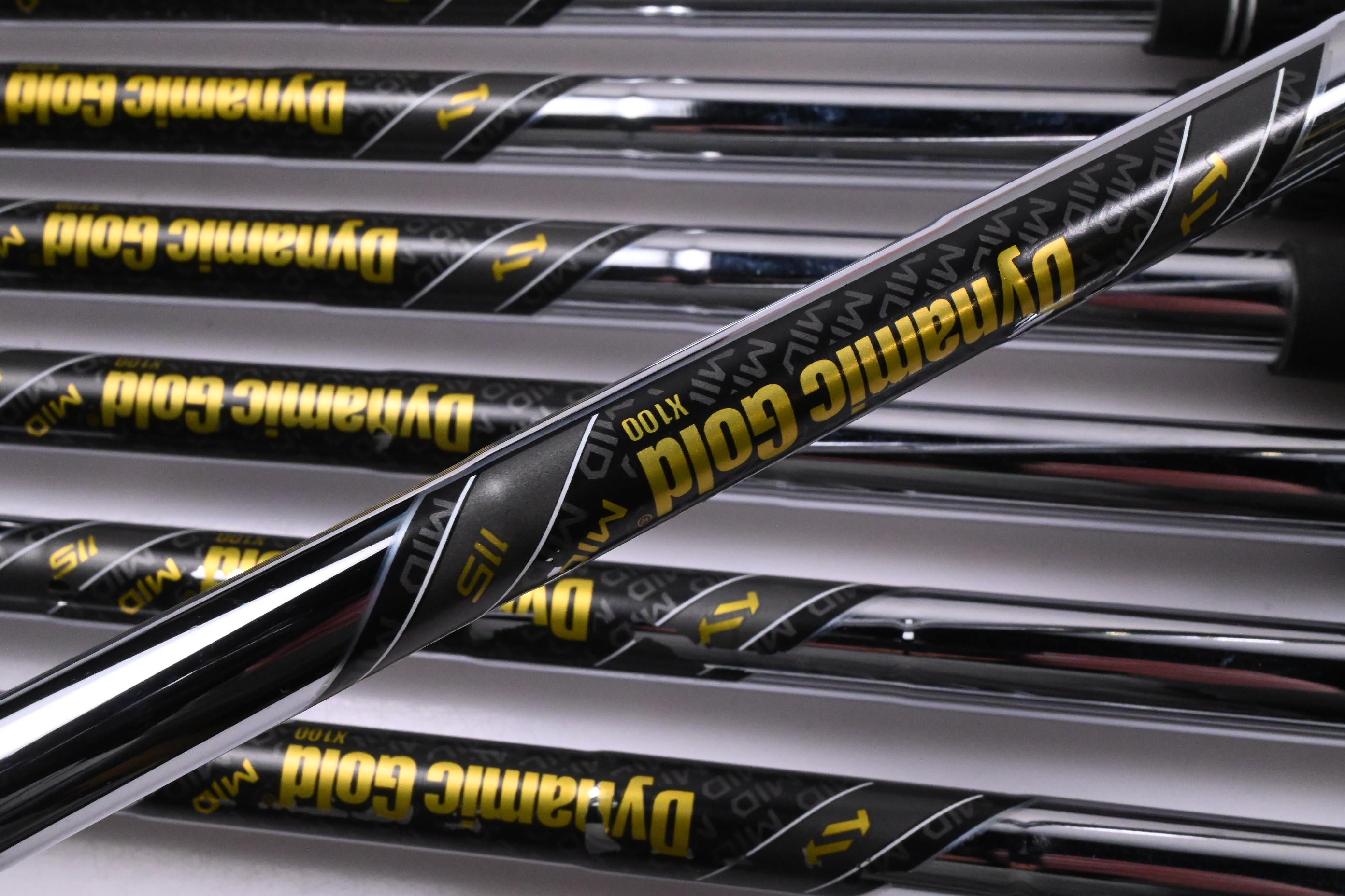 Taylormade P.7CB Irons / 4-PW / X-Flex Dynamic Gold Mid 115 X100 Shafts