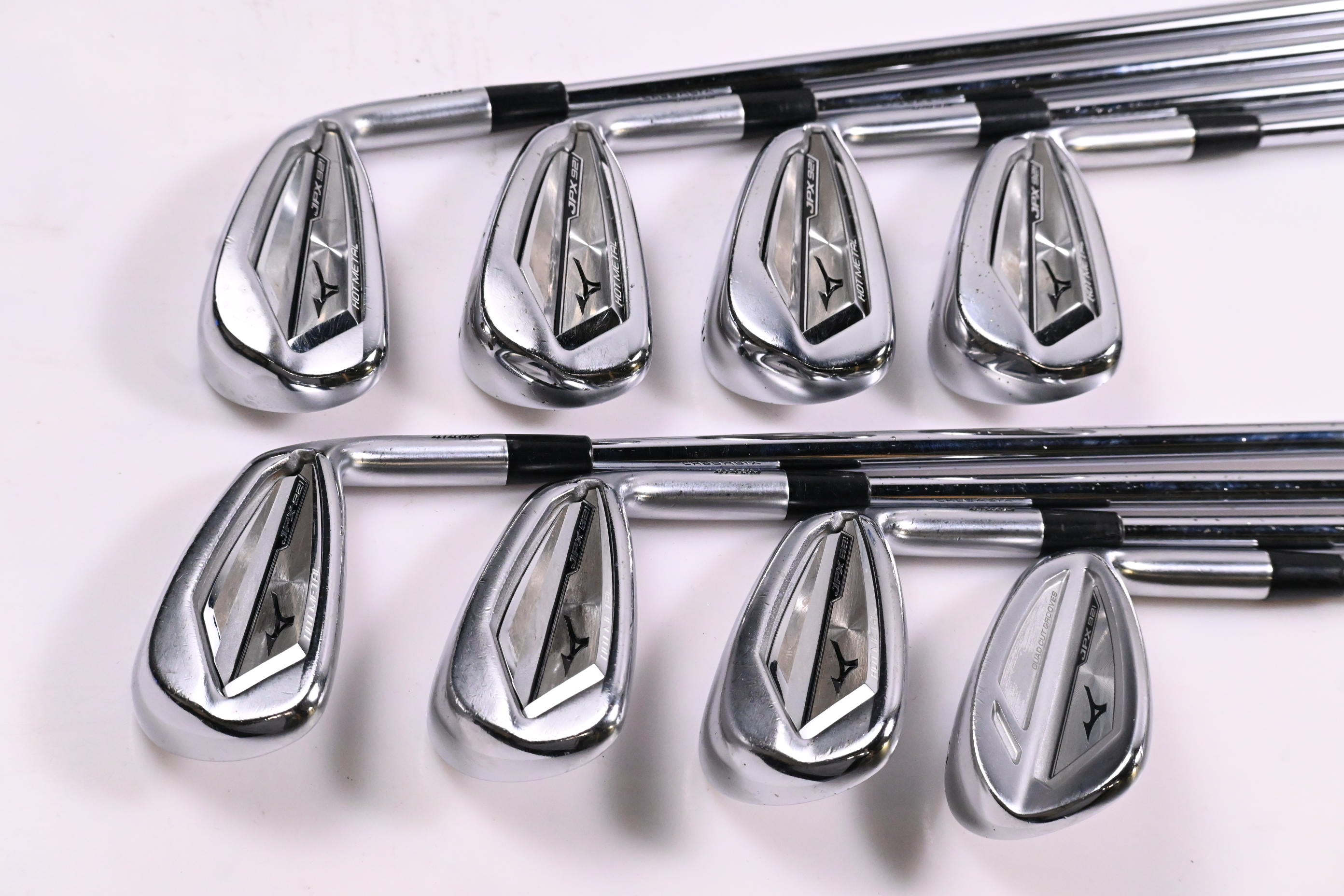 Mizuno JPX 921 Hot Metal Irons / 4-PW+GW / Regular Flex Dynamic Gold 105 R300