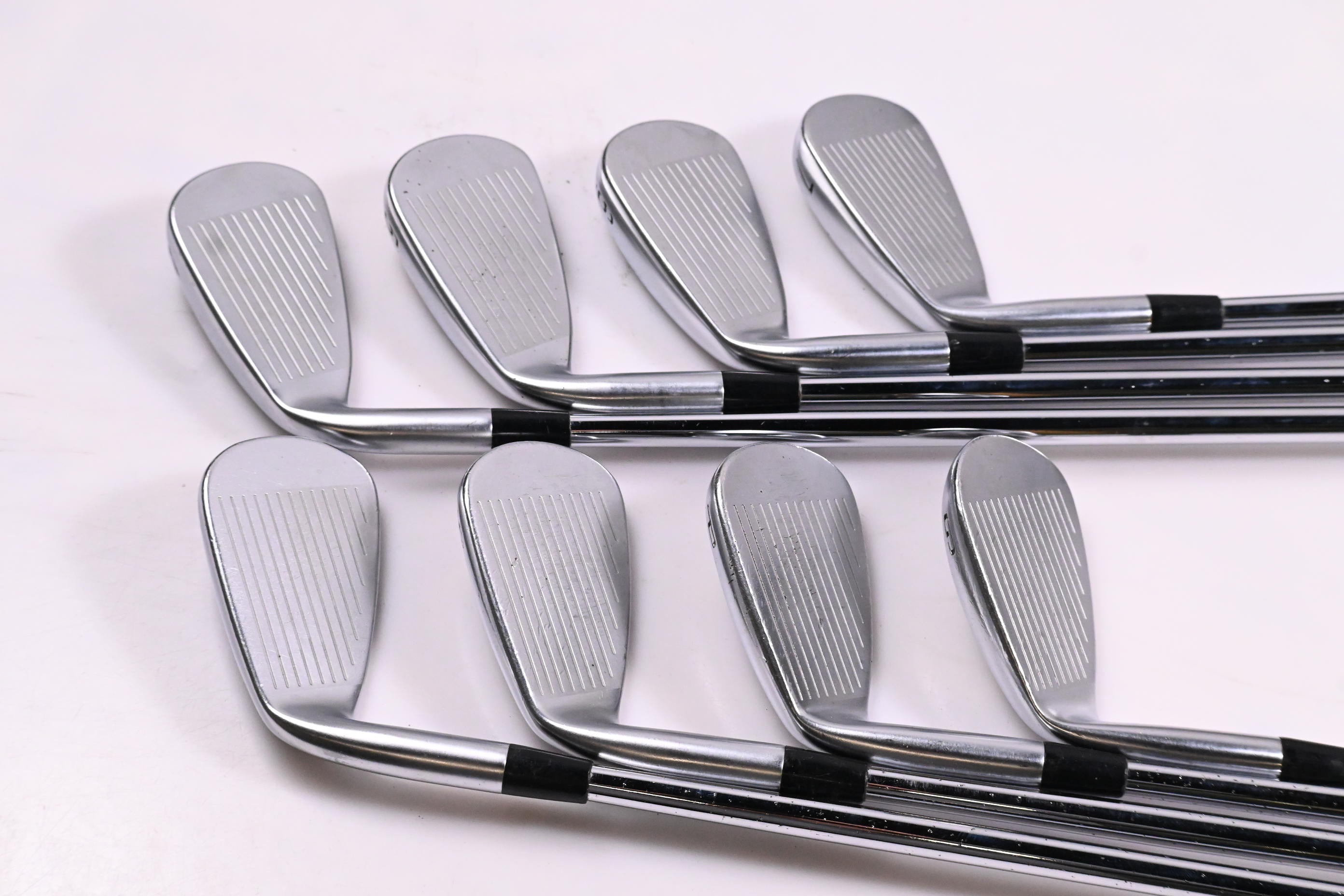 Mizuno JPX 921 Hot Metal Irons / 4-PW+GW / Regular Flex Dynamic Gold 105 R300