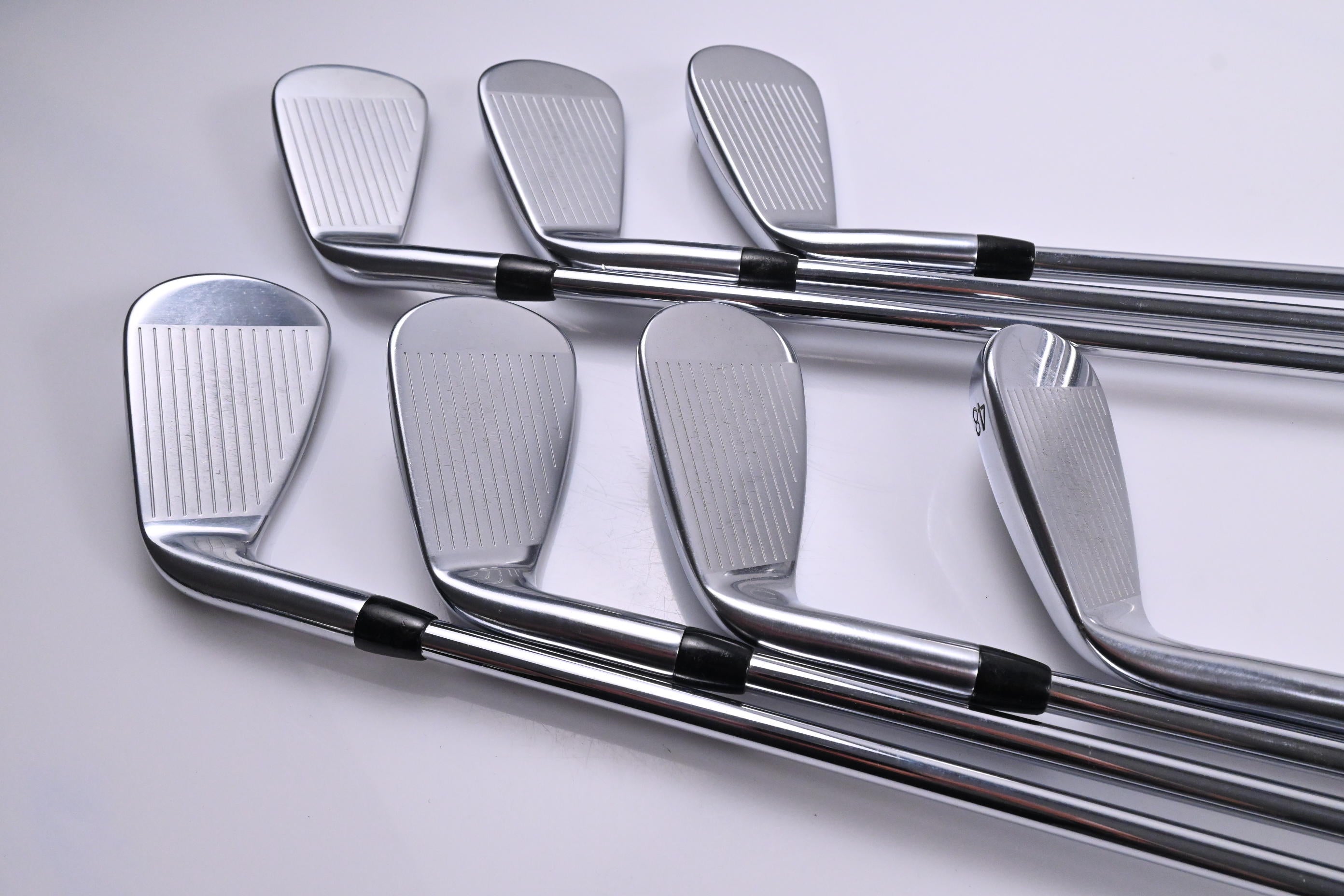 Titleist 718 AP3 Irons / 5-PW+48° / Regular Flex True Temper AMT Black R300