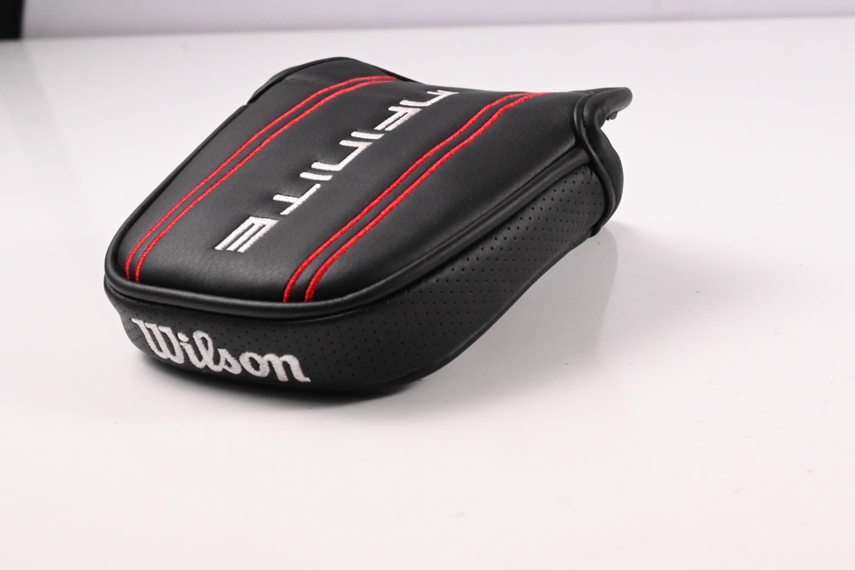 Wilson Infinite Bucktown 2024 Putter / 34 Inch