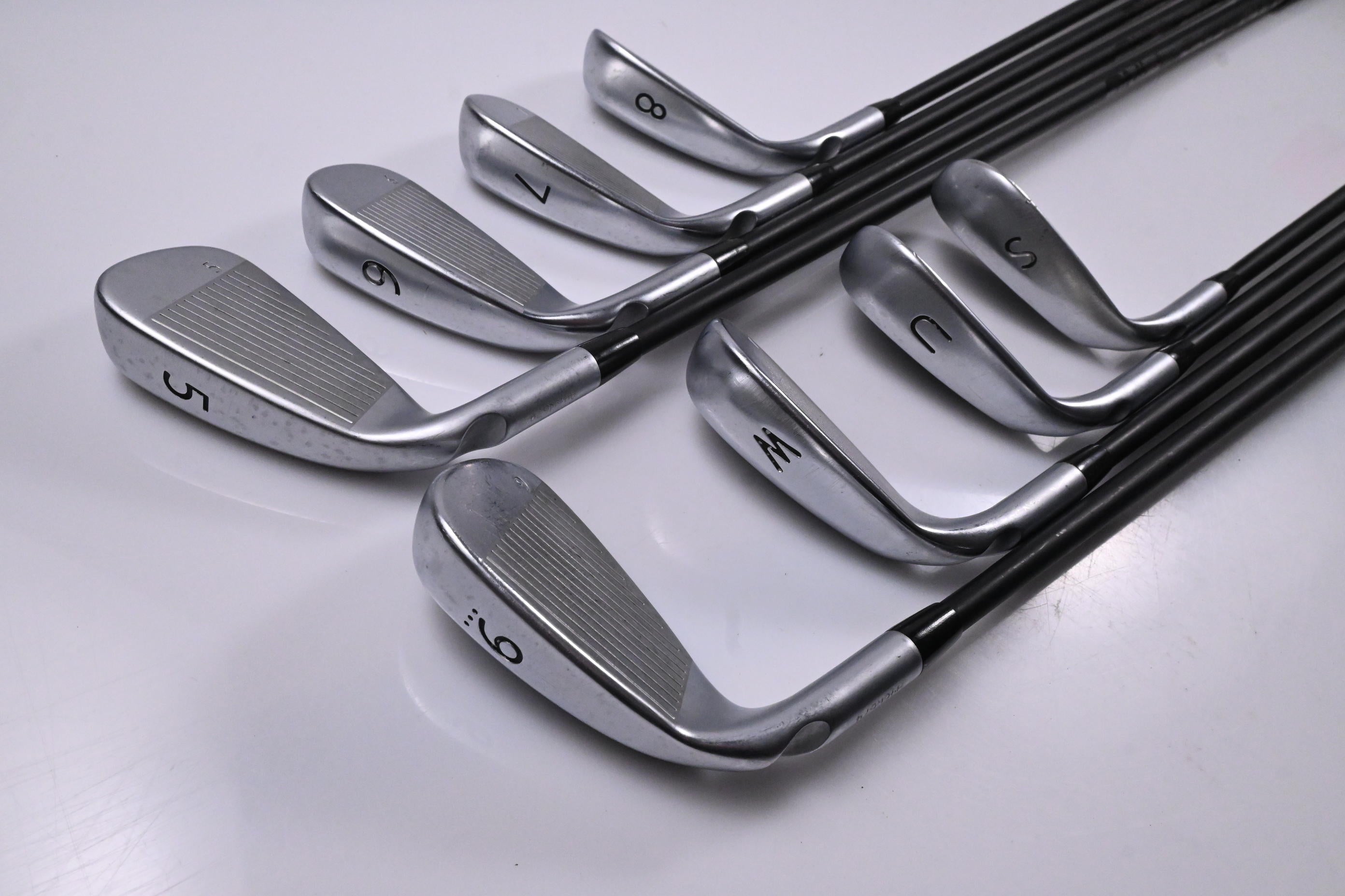 Ping G400 Irons / 5-PW+GW+SW / Silver Dot / Regular Flex Ping Alta CB Shafts