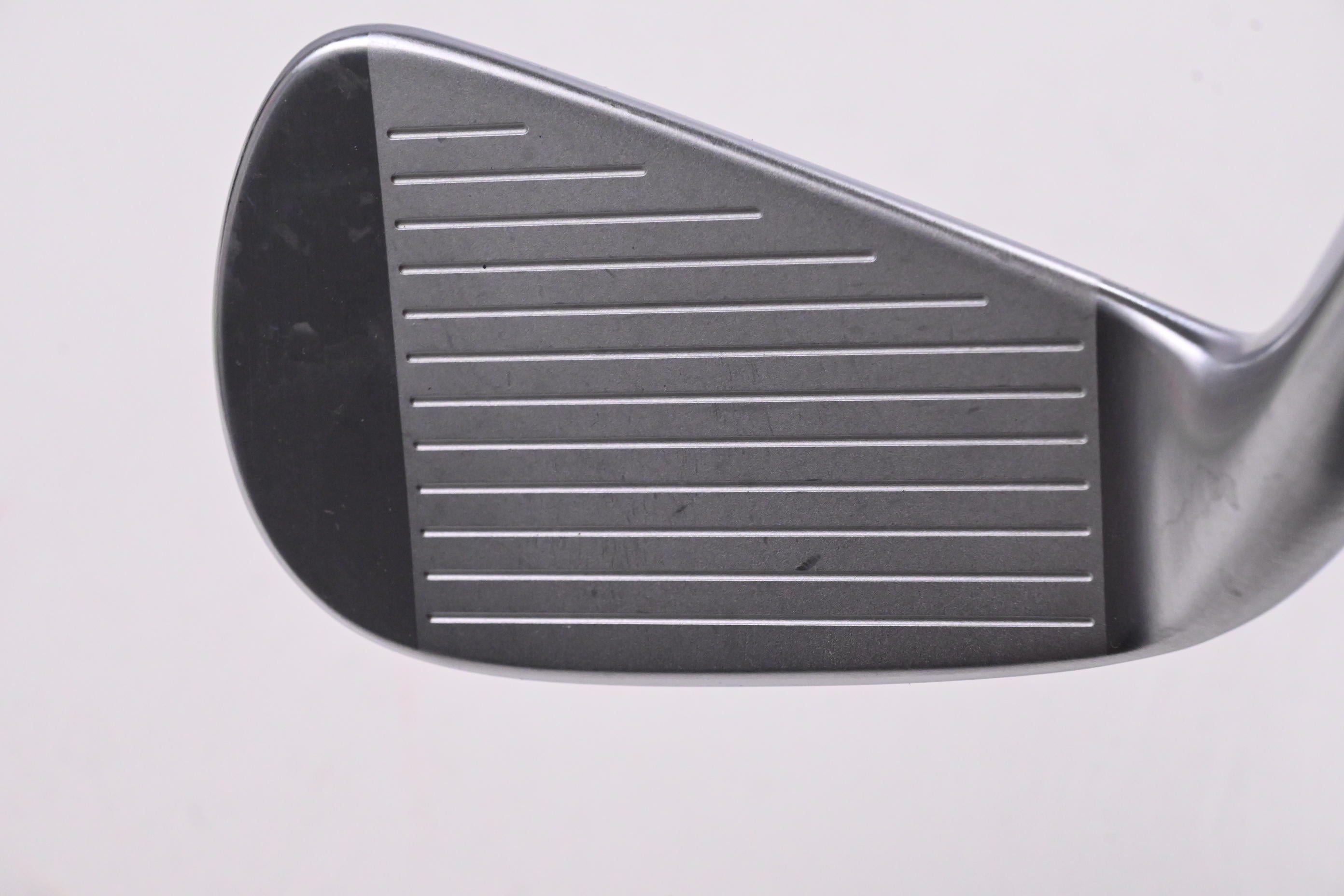Titleist T200 Utility #4 Iron / 22 Degree / Stiff Flex Aldila Tour Green 85 Shaft