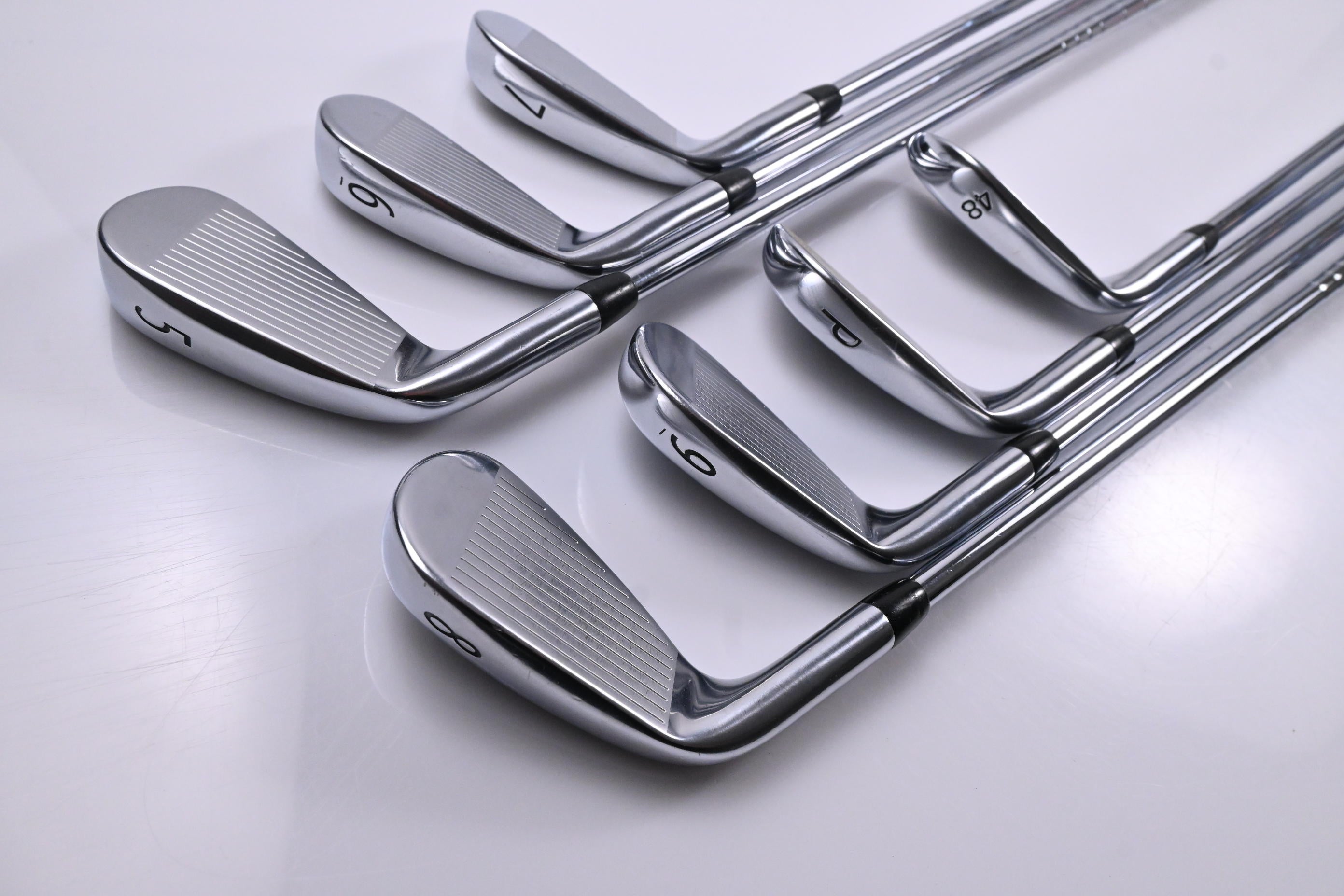Titleist 718 AP3 Irons / 5-PW+48° / Regular Flex True Temper AMT Black R300