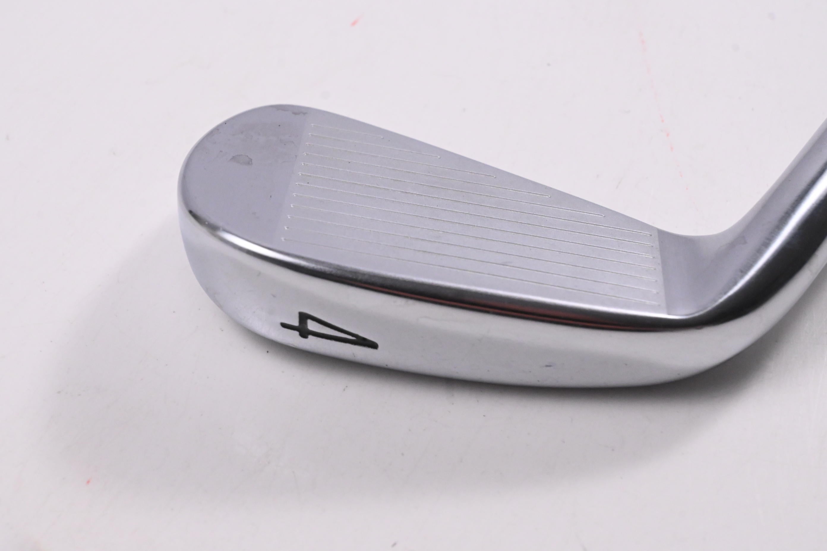 Titleist T200 Utility #4 Iron / 22 Degree / Stiff Flex Aldila Tour Green 85 Shaft
