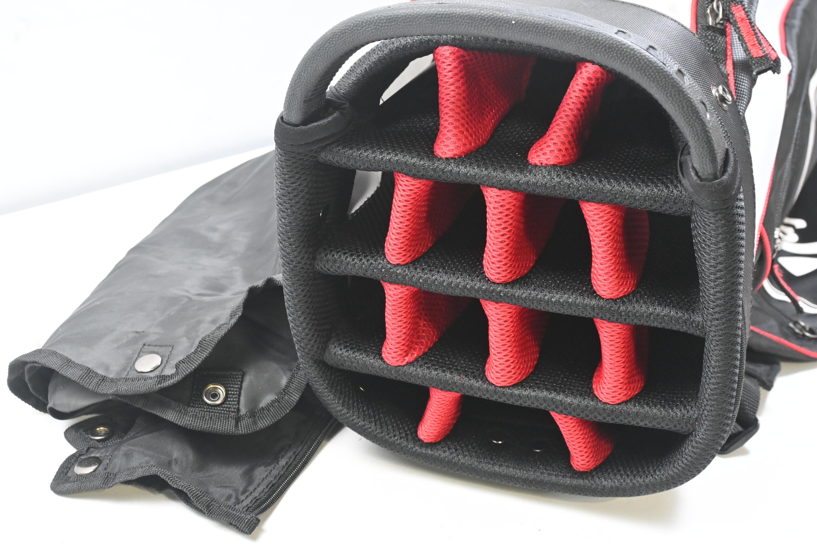 Taylormade Cart Bag / 14-Way Divider / Black, White & Red