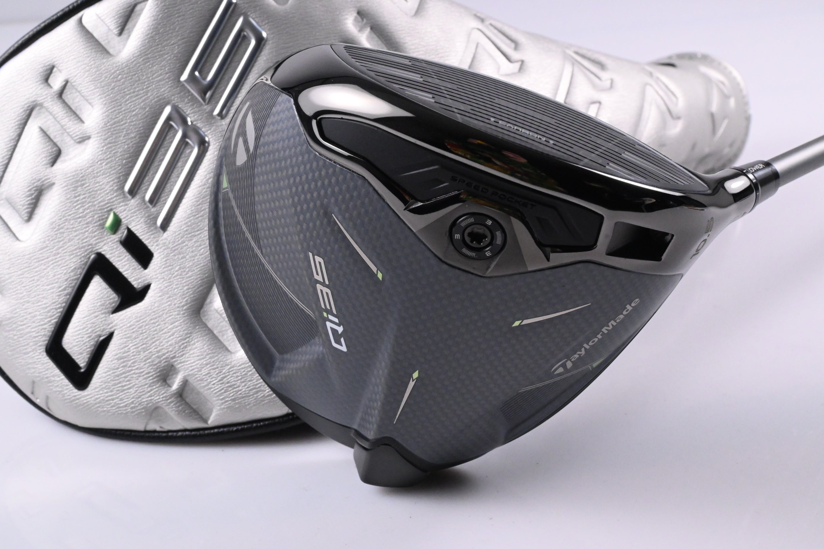 Taylormade Qi35 Driver / 10.5 Degree / Regular Flex Fujikura Air Speeder 50