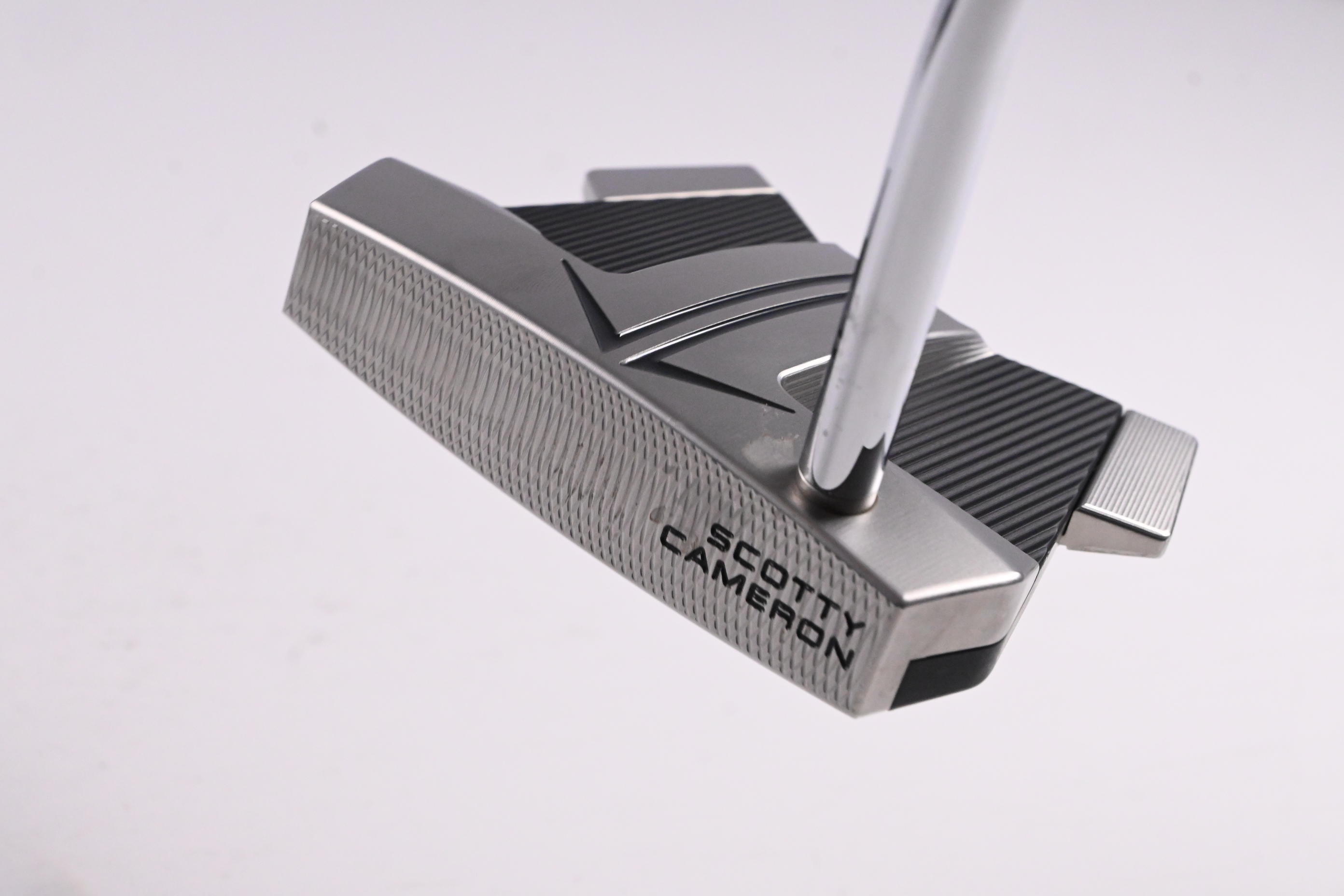 Scotty Cameron 2024 Phantom #11 Putter / 33 Inch