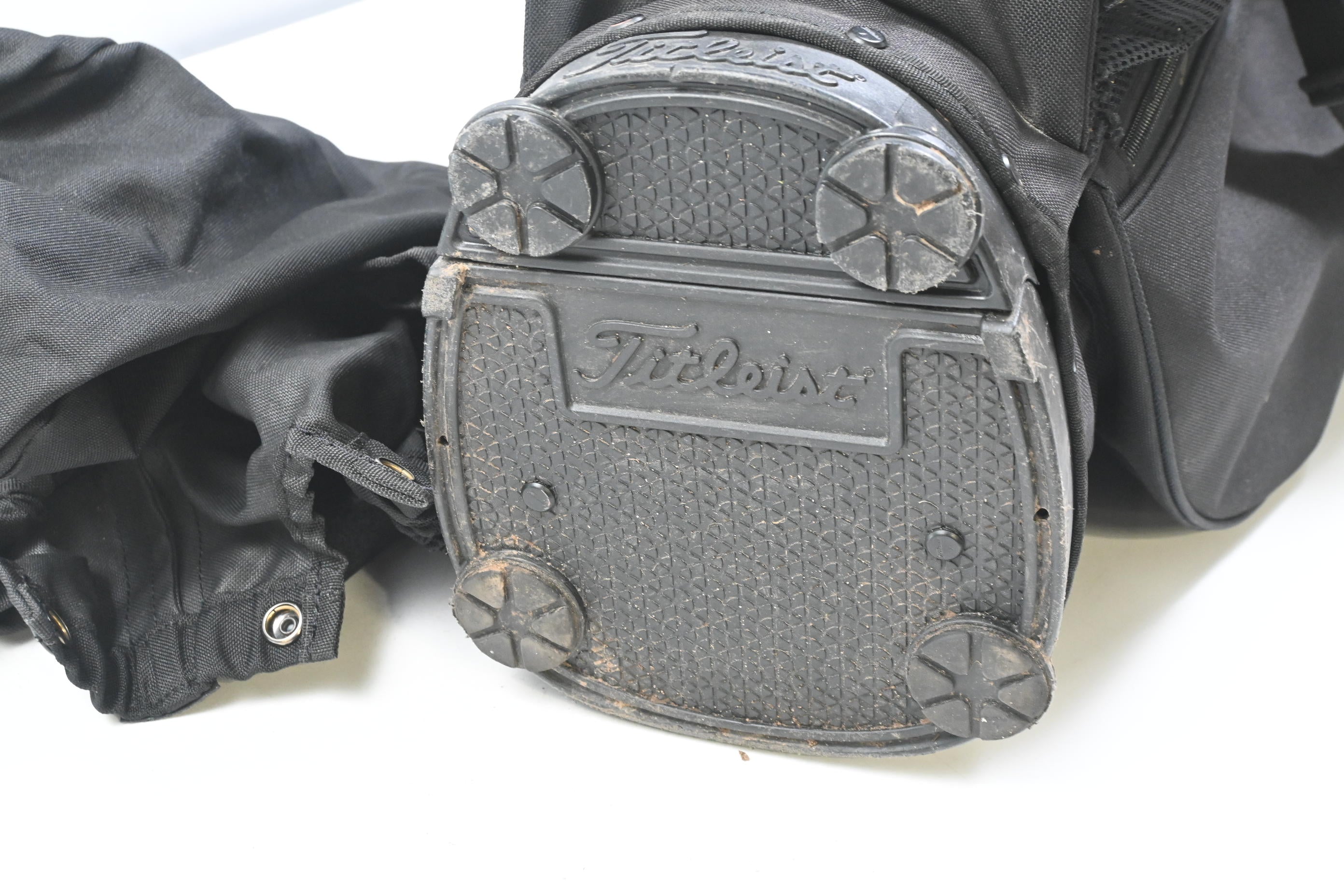 Titleist Stand Bag / 4-Way Divider / Black