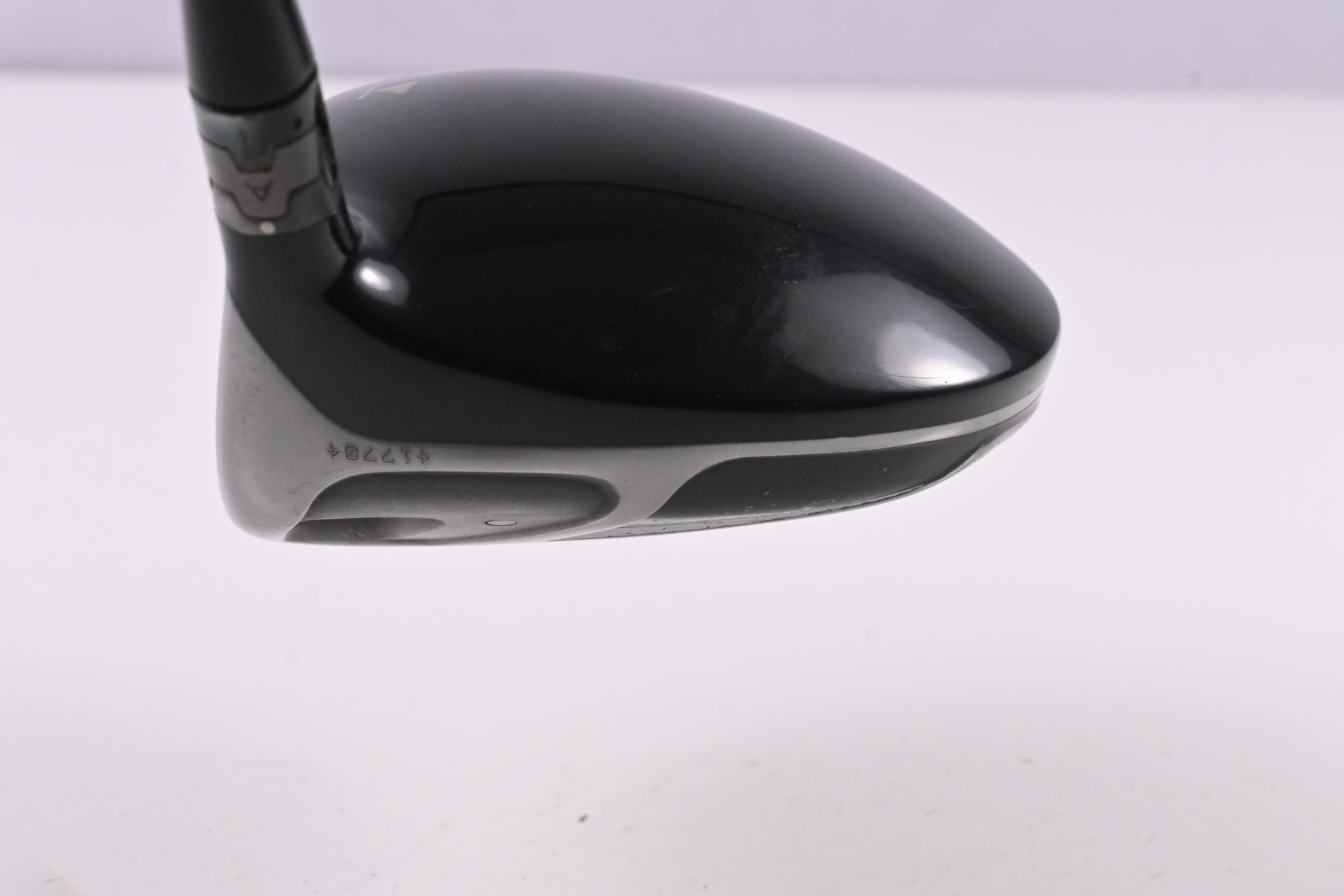 Titleist 910 D3 Driver / 9.5 Degree / Stiff Flex Diamana Ilima 61 Shaft