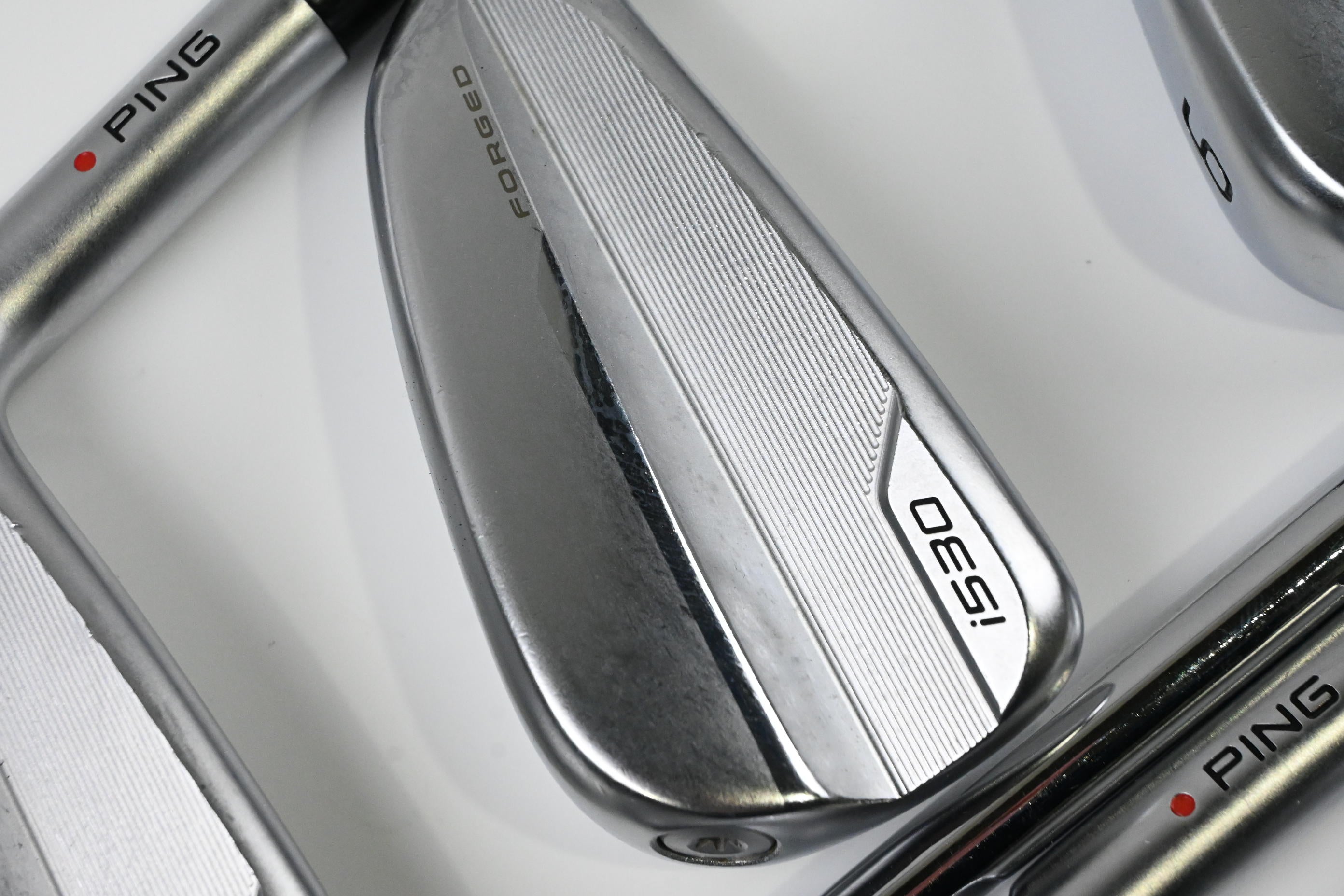 Ping i530 Irons / 4-PW+UW / Red Dot / X-Flex KBS Tour 130 Shafts