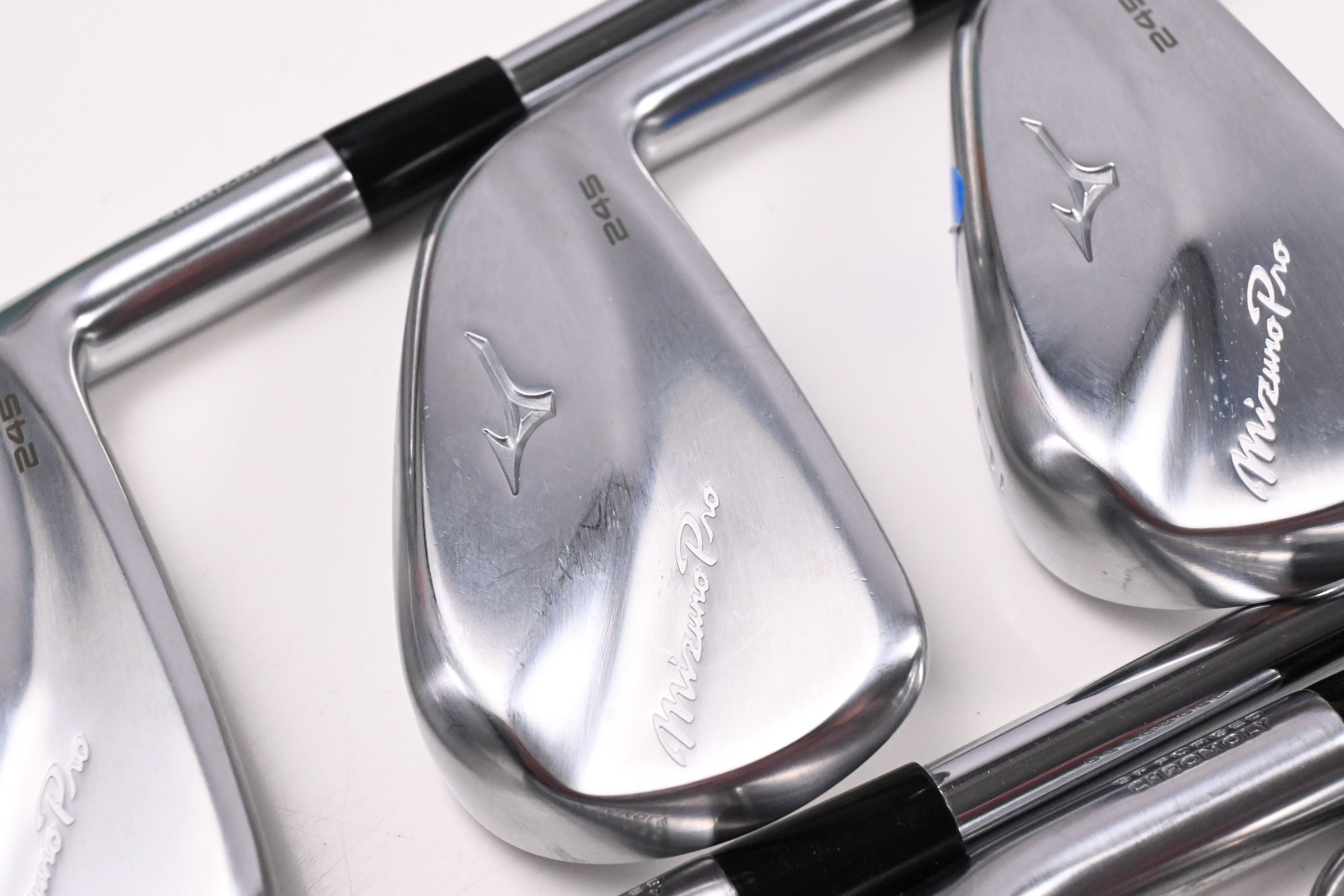 Mizuno Pro 245 Irons / 4-PW / Regular Flex Dynamic Gold Mid 100 R300 Shafts