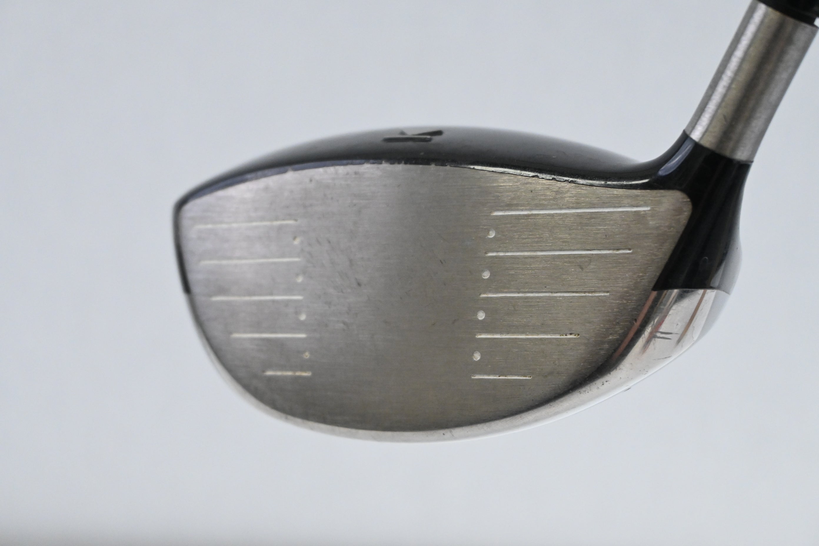 Titleist 909 D2 Driver / 10.5 Degree / Stiff Flex Diamana 65 Shaft