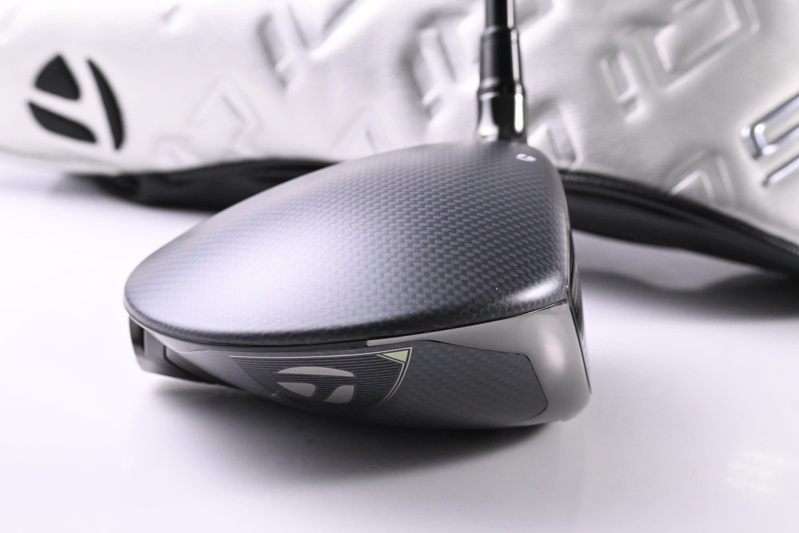 Taylormade Qi35 LS Driver / 9 Degree / Regular Flex Tensei AV Blue Raw 60 Shaft