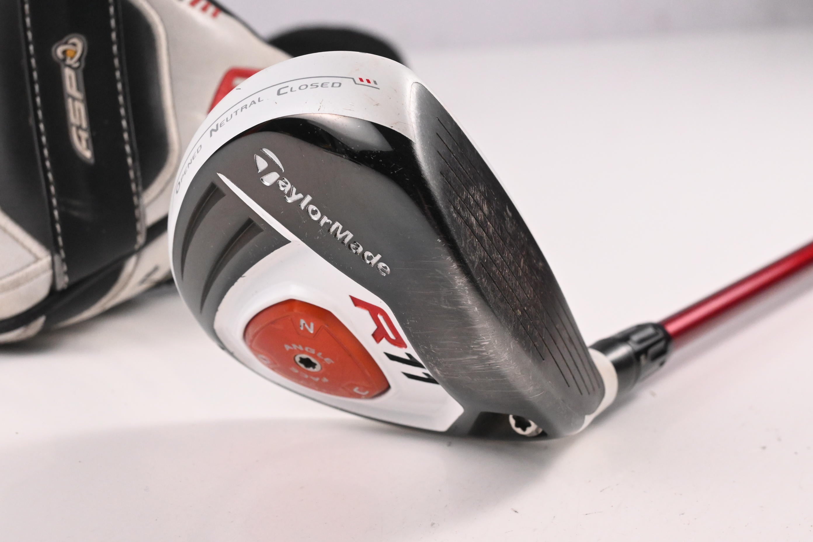 Taylormade R11 #3 Wood / 14 Degree / Stiff Flex Fujikura Motore 70 Shaft