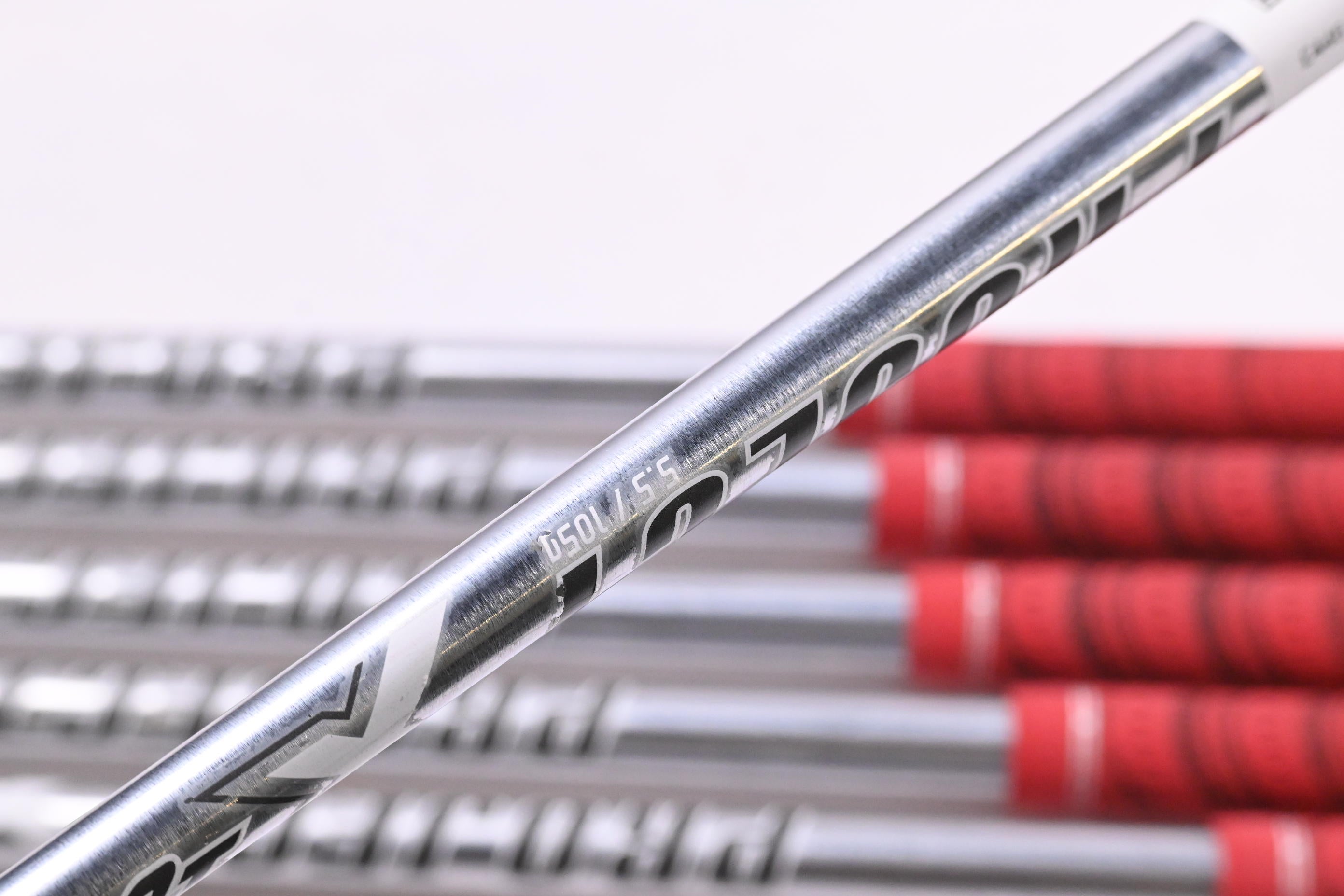 Callaway Paradym Irons / 5-PW / Regular Flex Project X IO 105 Shafts