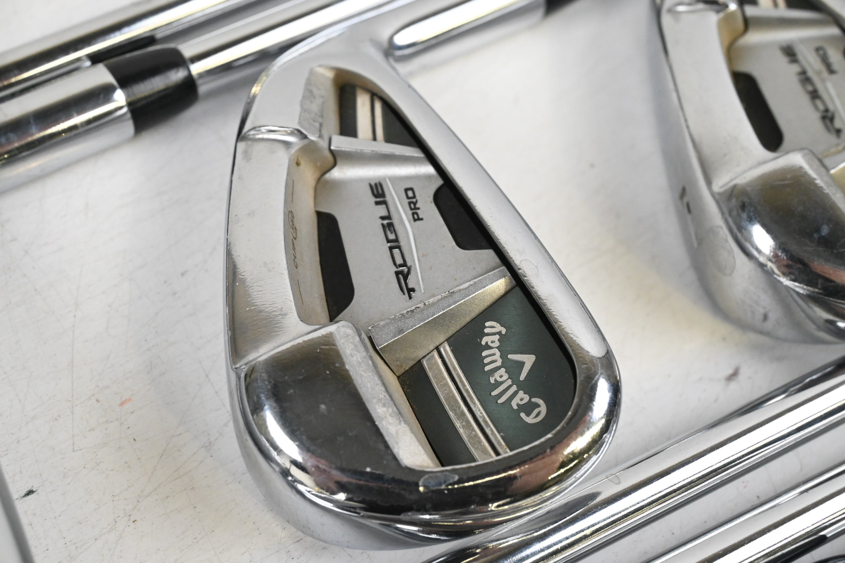 Callaway Rogue Pro Irons / 4-PW+GW / Stiff Flex XP 105 S300 Shafts