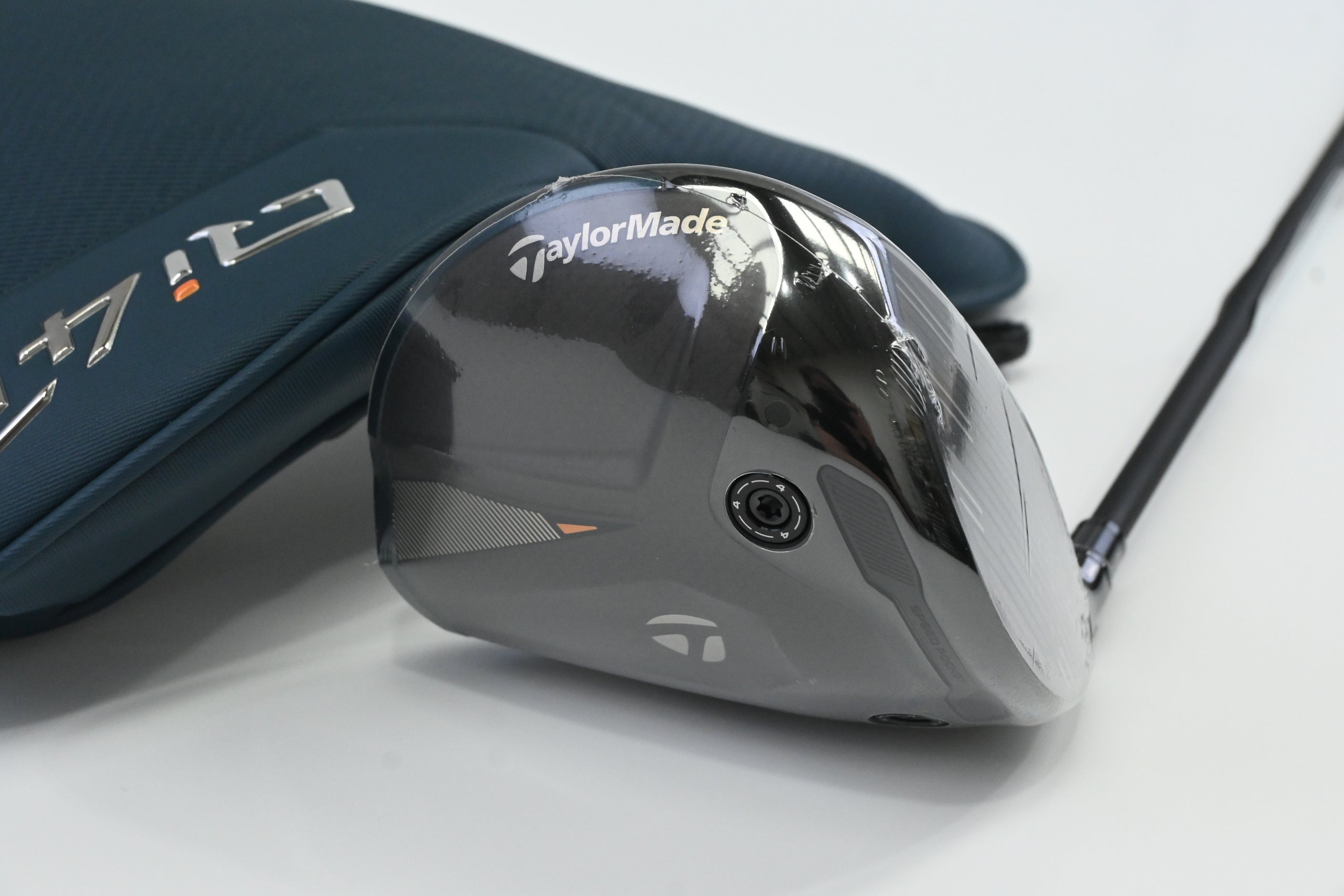 Taylormade Qi4D Driver / 10.5 Degree / Regular Flex Taylormade Reax Blue 50