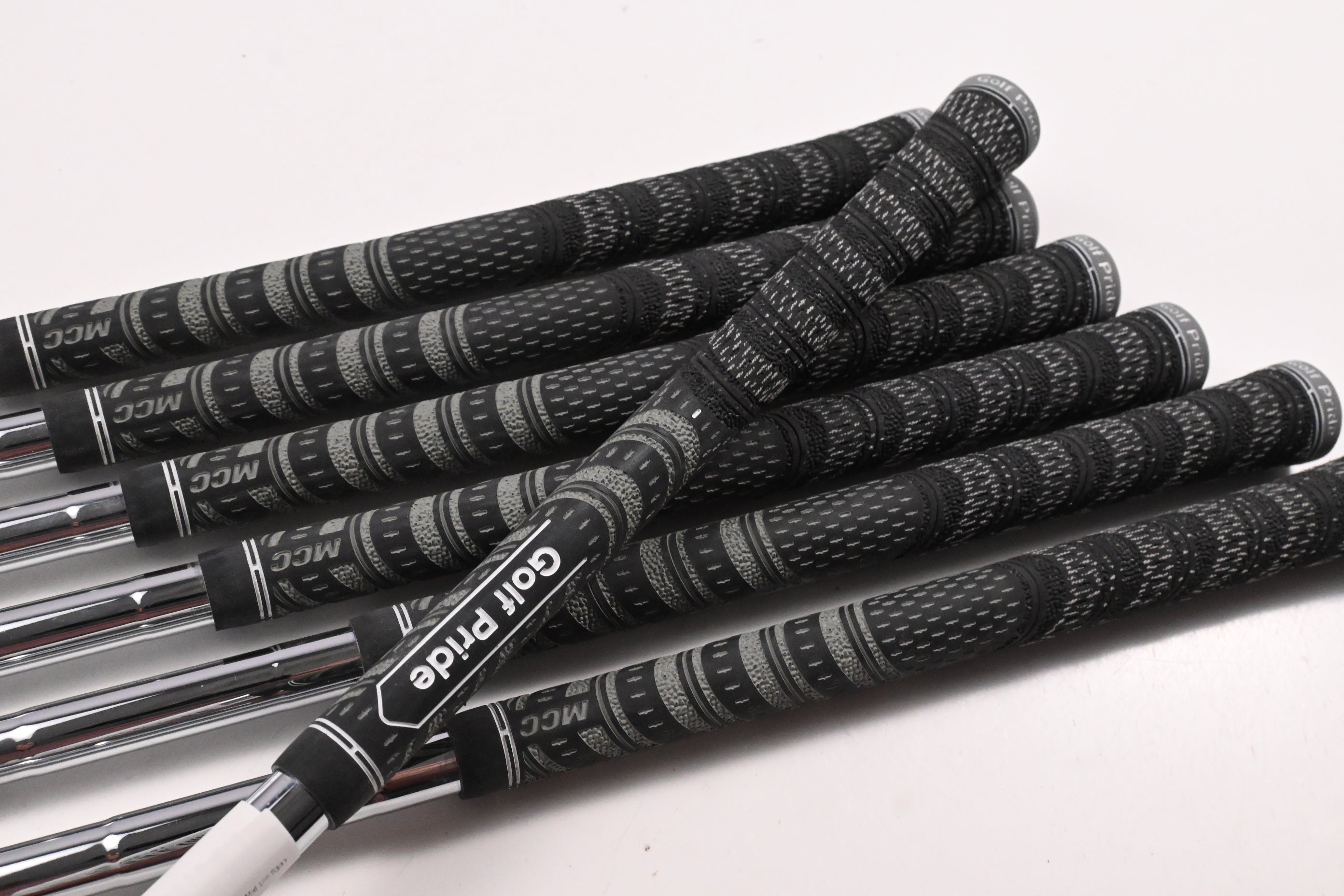 Mizuno Pro 245 Irons / 4-PW / Regular Flex Dynamic Gold Mid 100 R300 Shafts