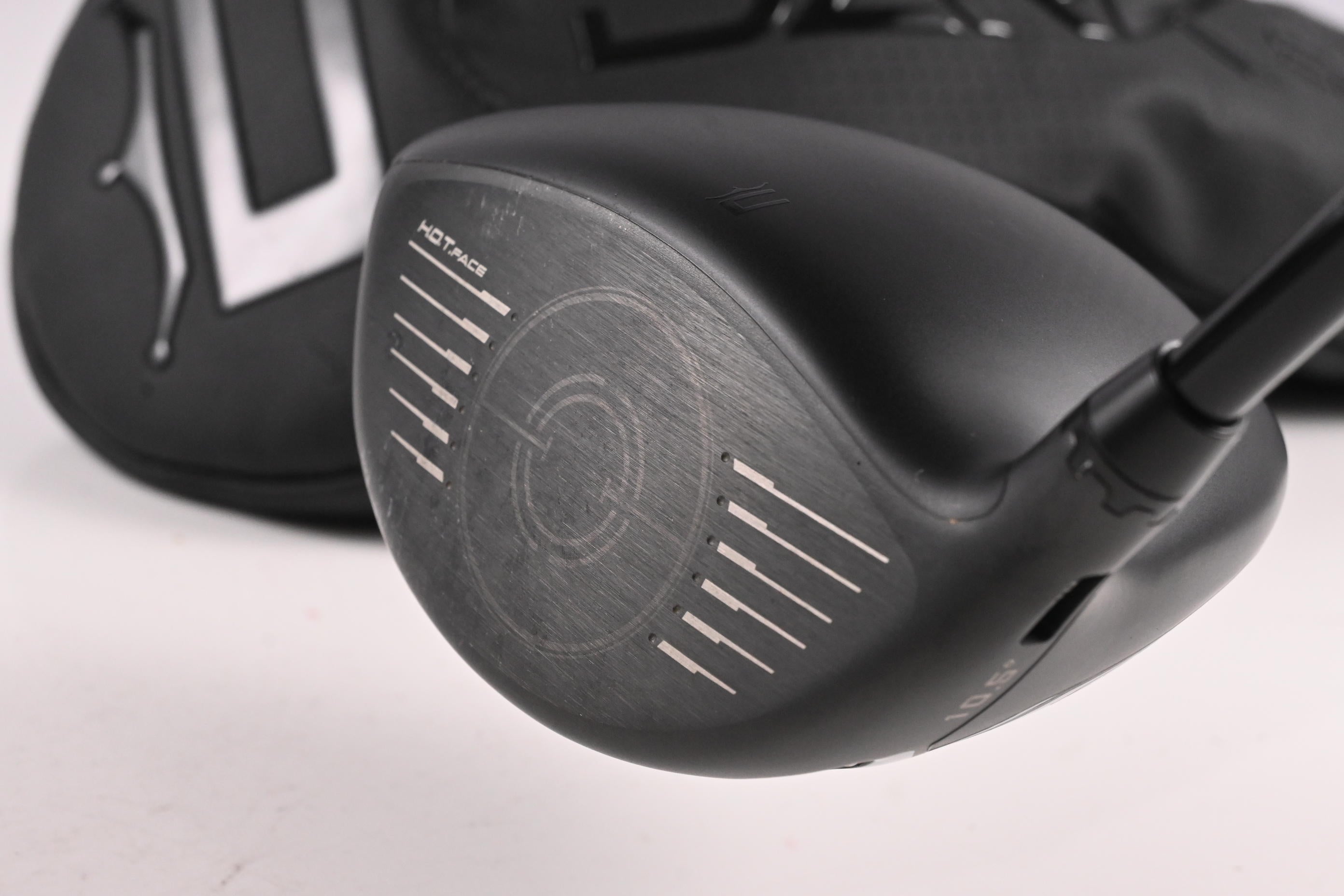Cobra Darkspeed LS Driver / 10.5 Degree / X-Flex HZRDUS Gen4 Black 60