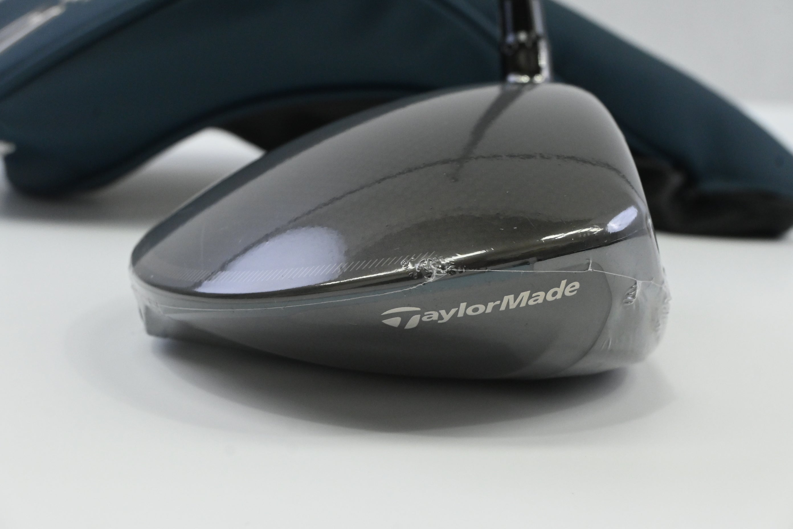 Taylormade Qi4D Driver / 10.5 Degree / Regular Flex Taylormade Reax Blue 50