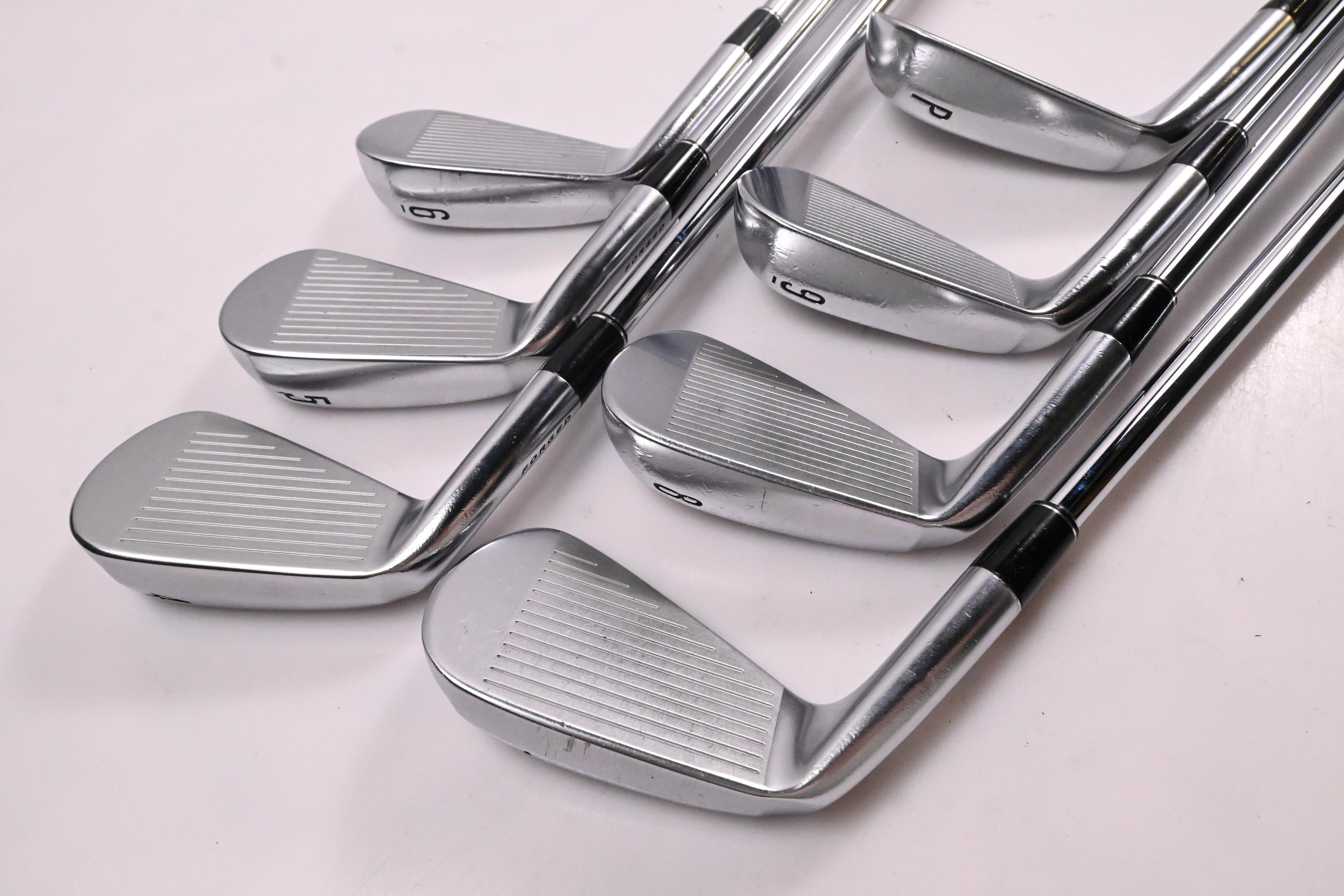 Srixon ZX5 Irons / 4-PW / Stiff Flex Project X Shafts
