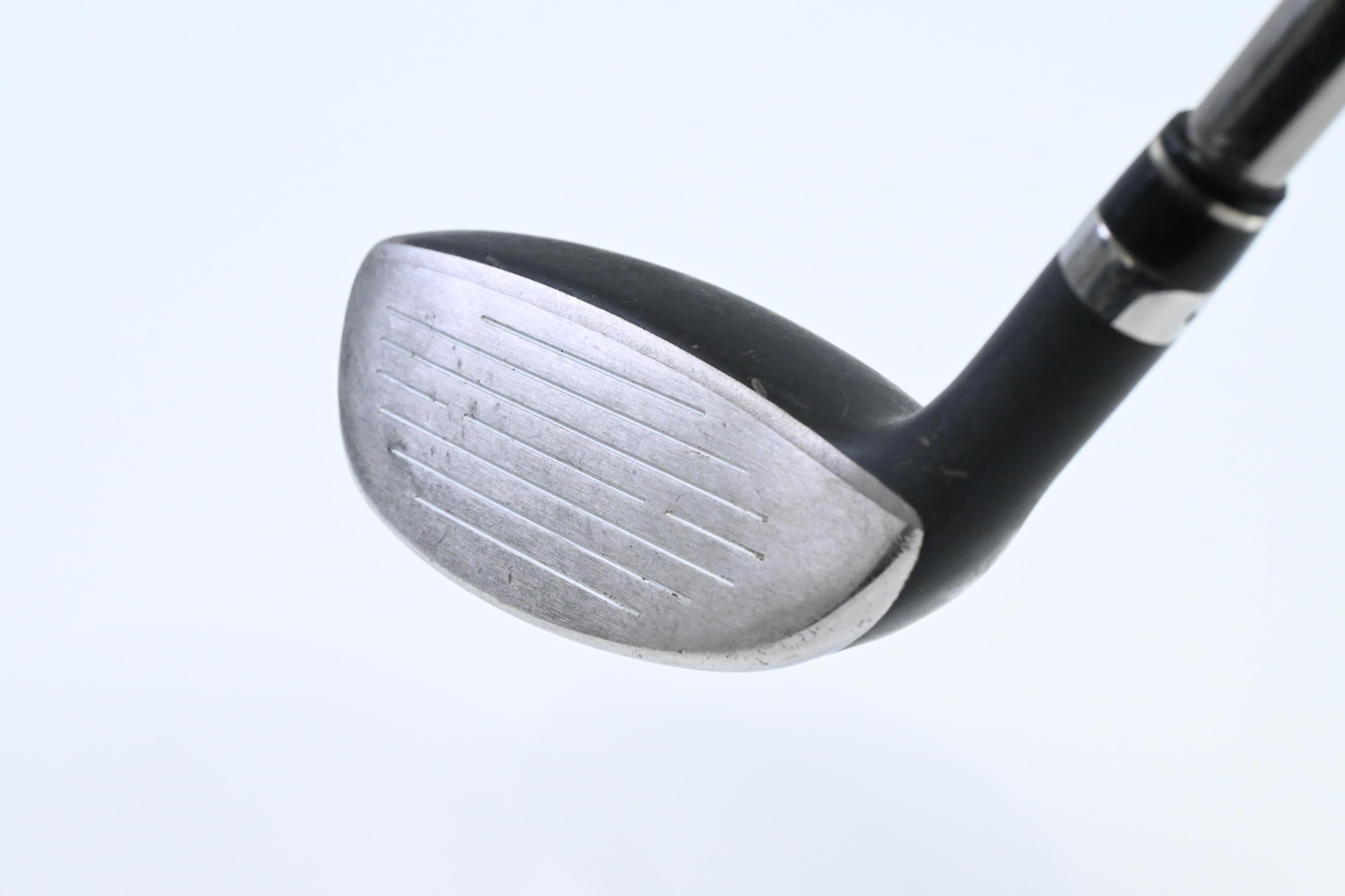 Wilson D200 #4 Hybrid / 22 Degree / Regular Flex UST Elements Chrome 54FR