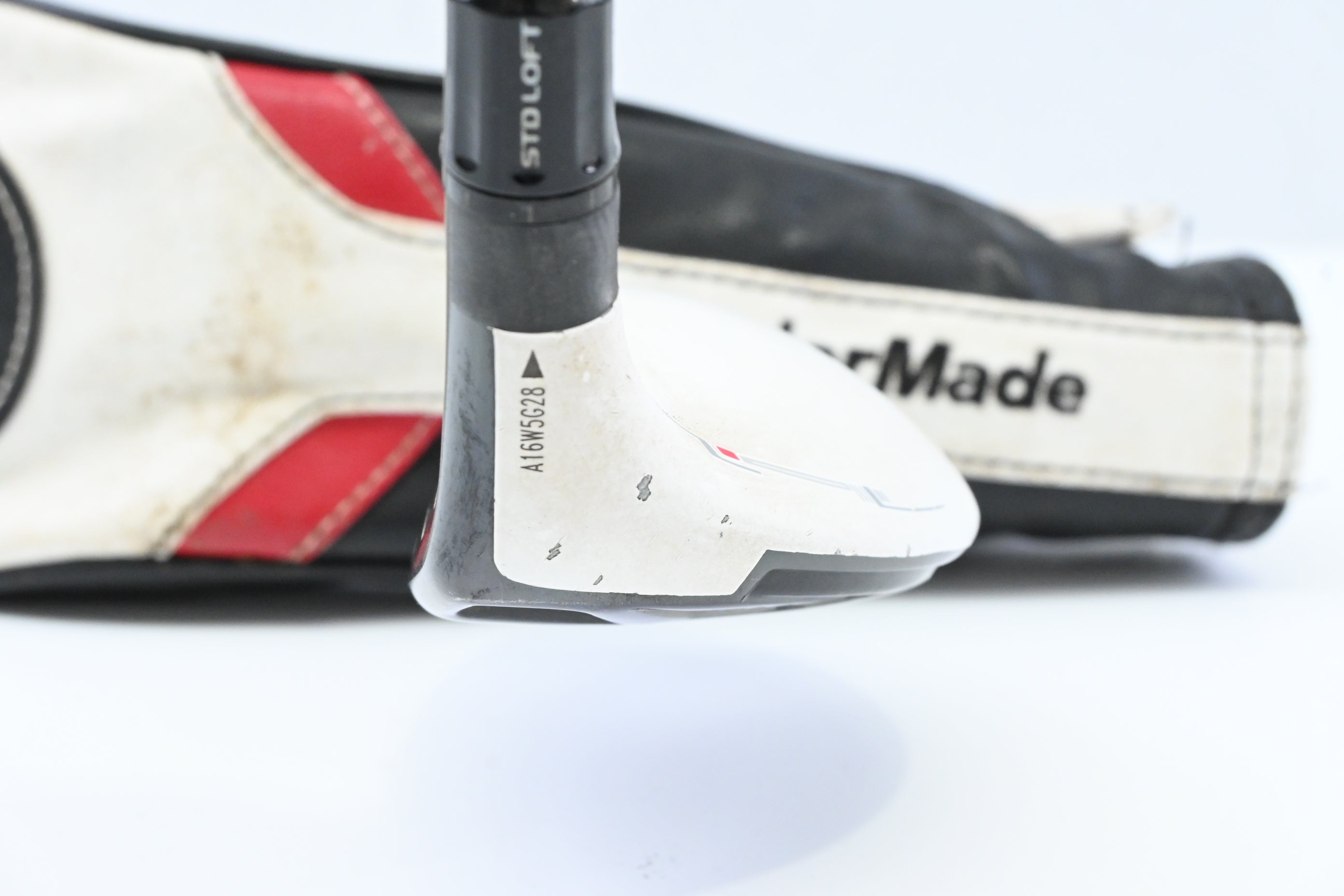 Taylormade Rescue 11 #4 Hybrid / 21 Degree / Regular Flex Aldila RIP 65 Shaft